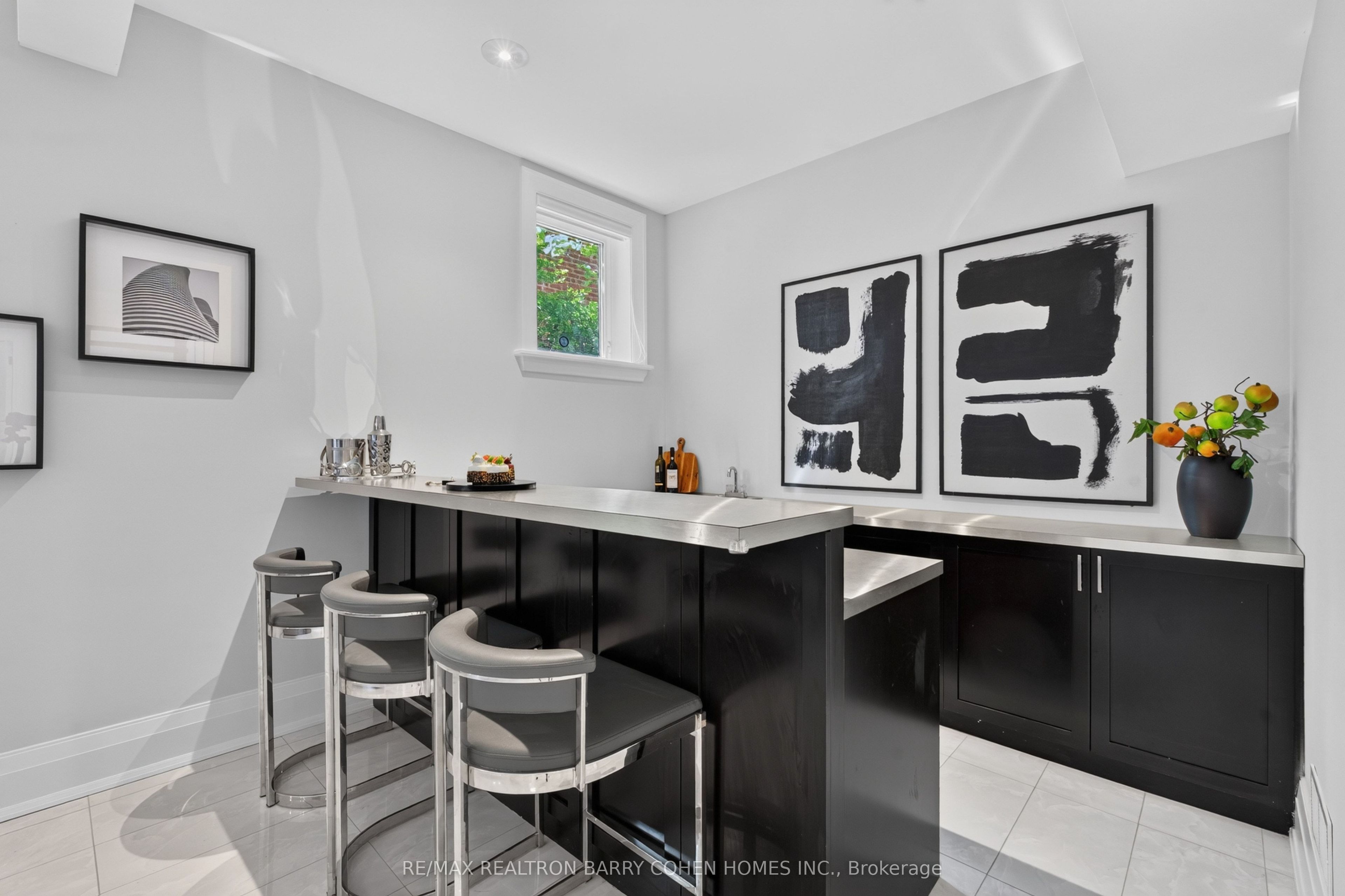 33 Munro Boulevard Property Photo 41