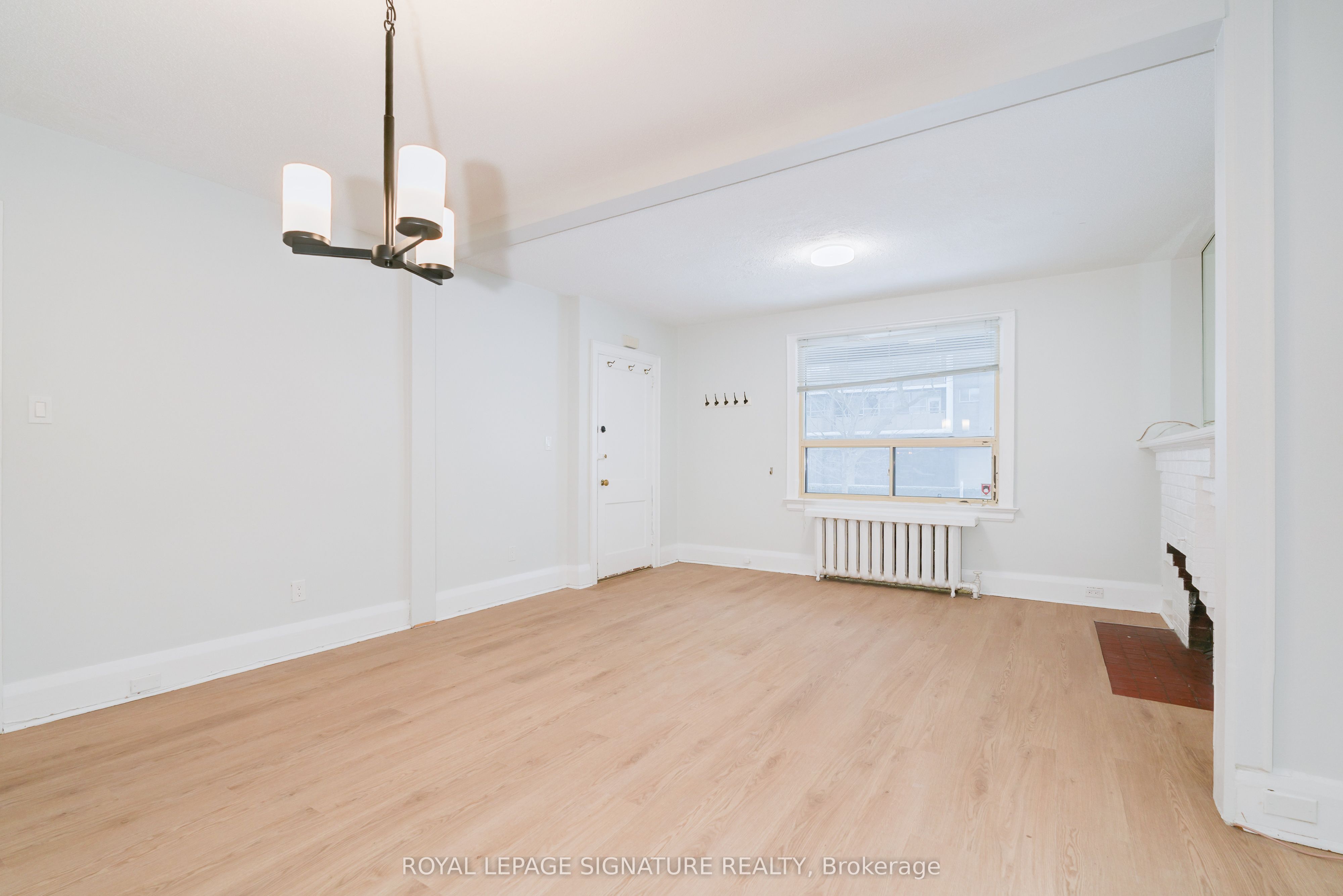 27 Hillsboro Avenue Unit 2 Property Photo 3