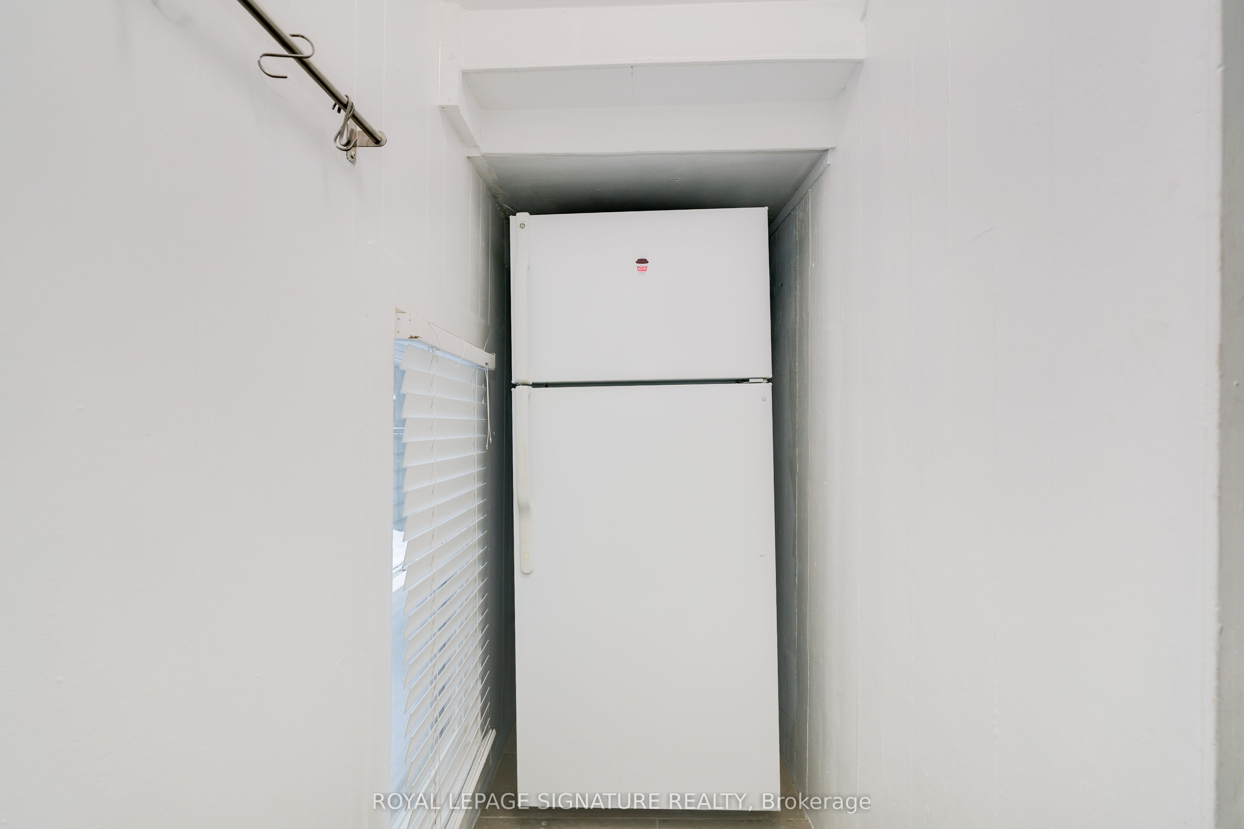 27 Hillsboro Avenue Unit 2 Property Photo 7