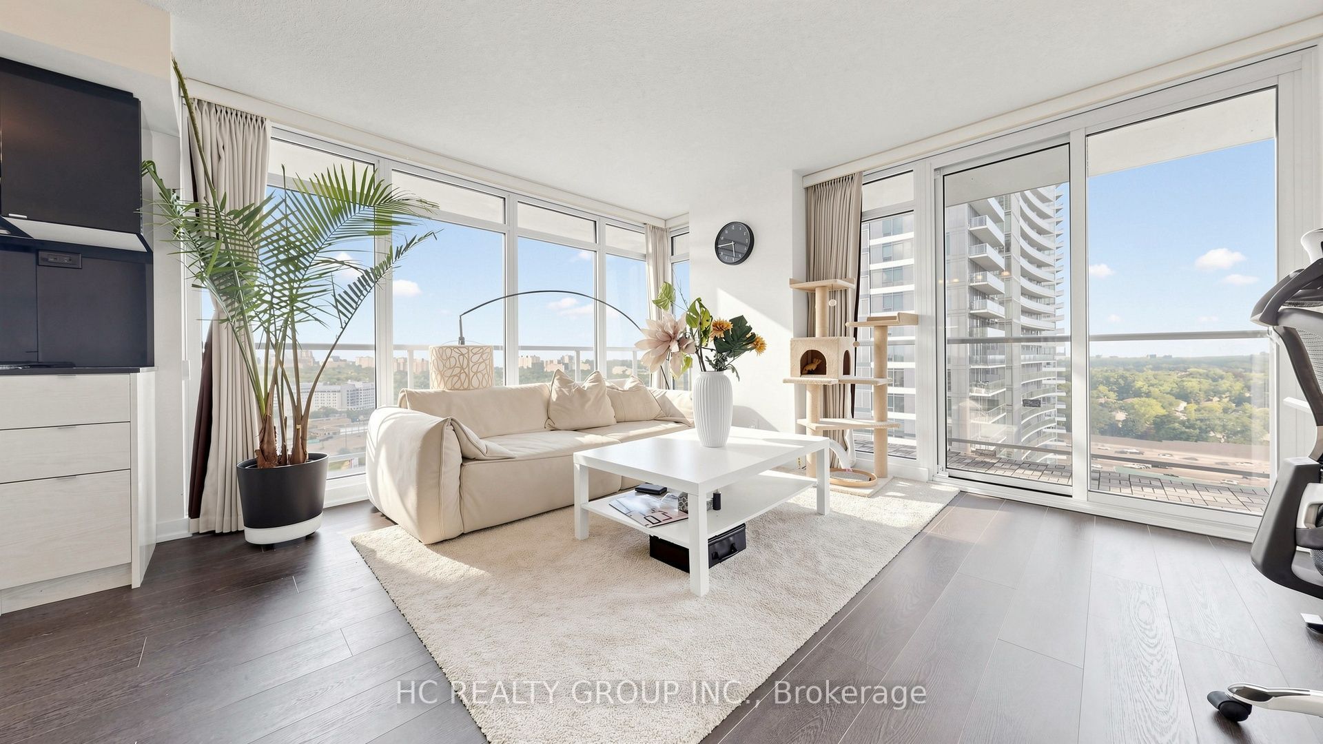 72 Esther Shiner Boulevard 2115