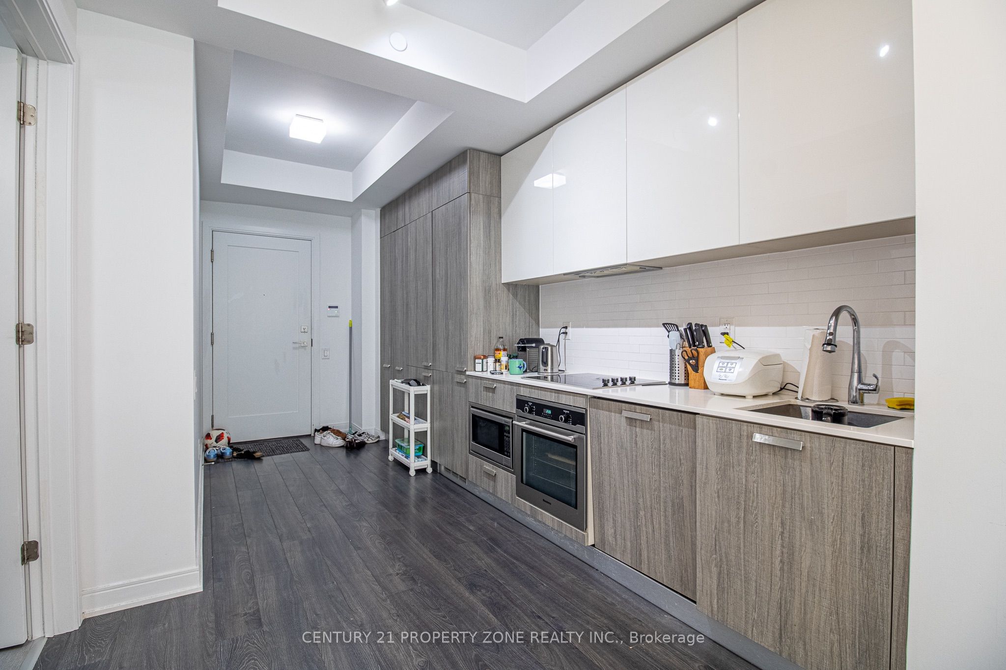50 Charles Street E 1007 Property Photo 7