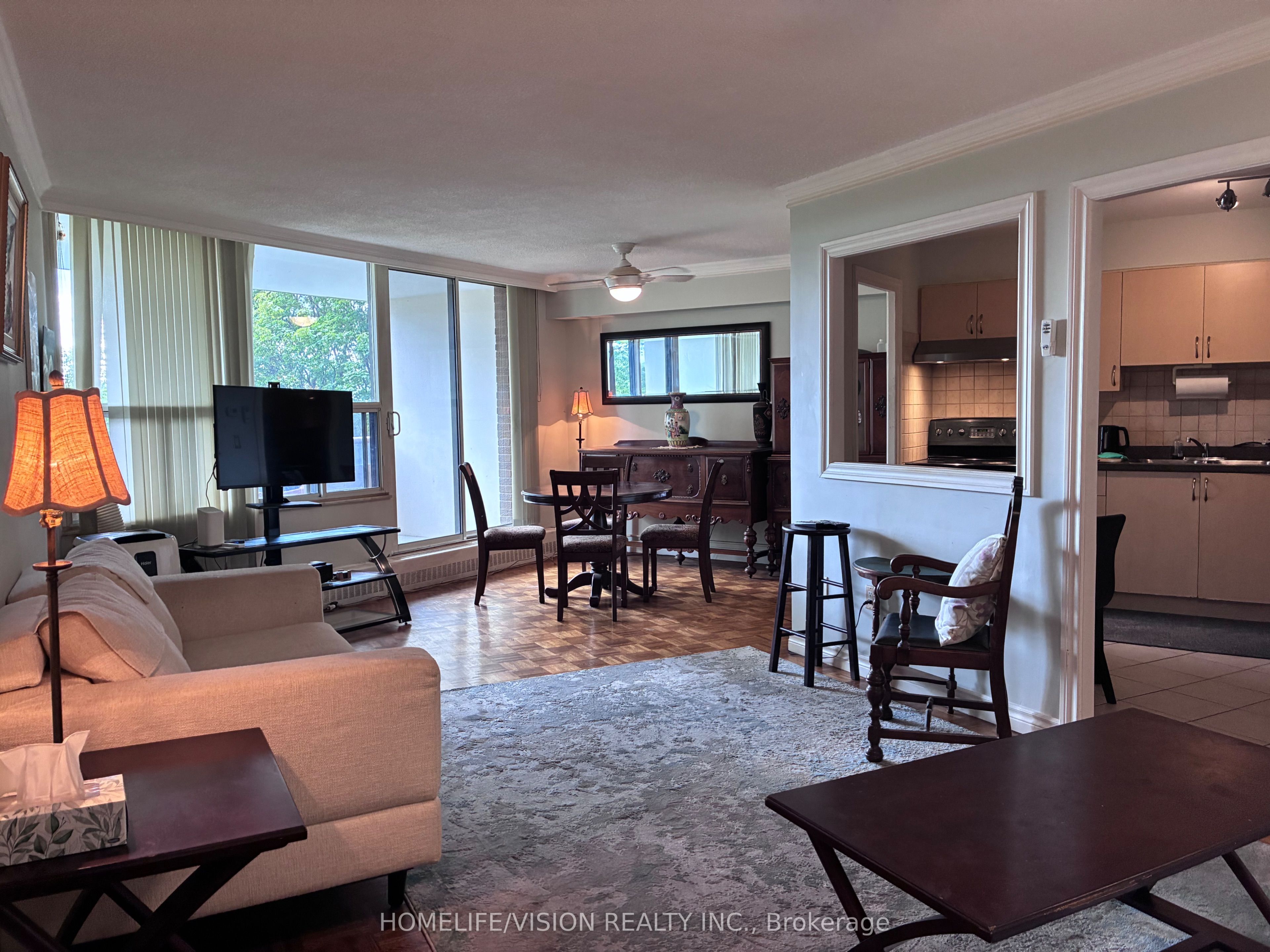 15 Vicora Linkway 416 Property Photo 6