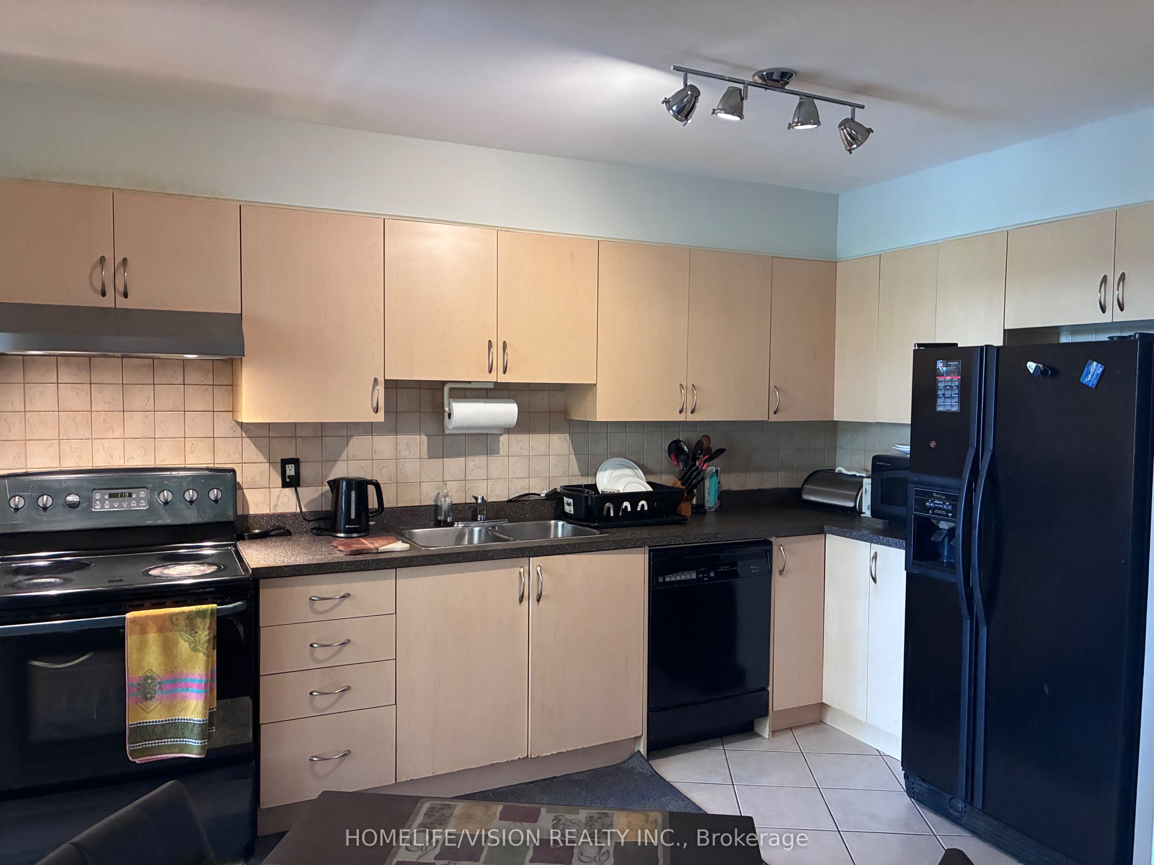 15 Vicora Linkway 416 Property Photo 17