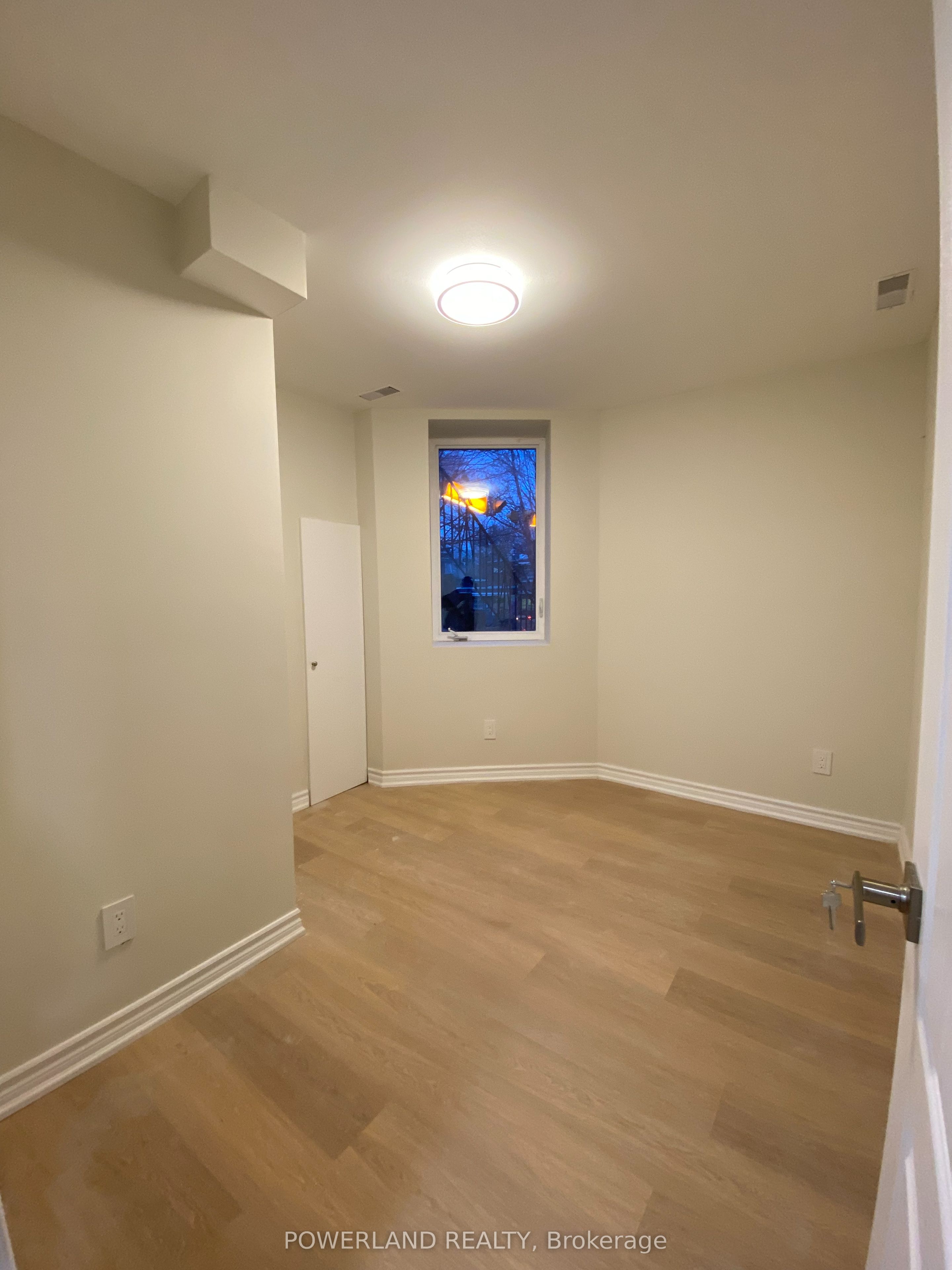 2 St Annes Road Bsmt Property Photo 7