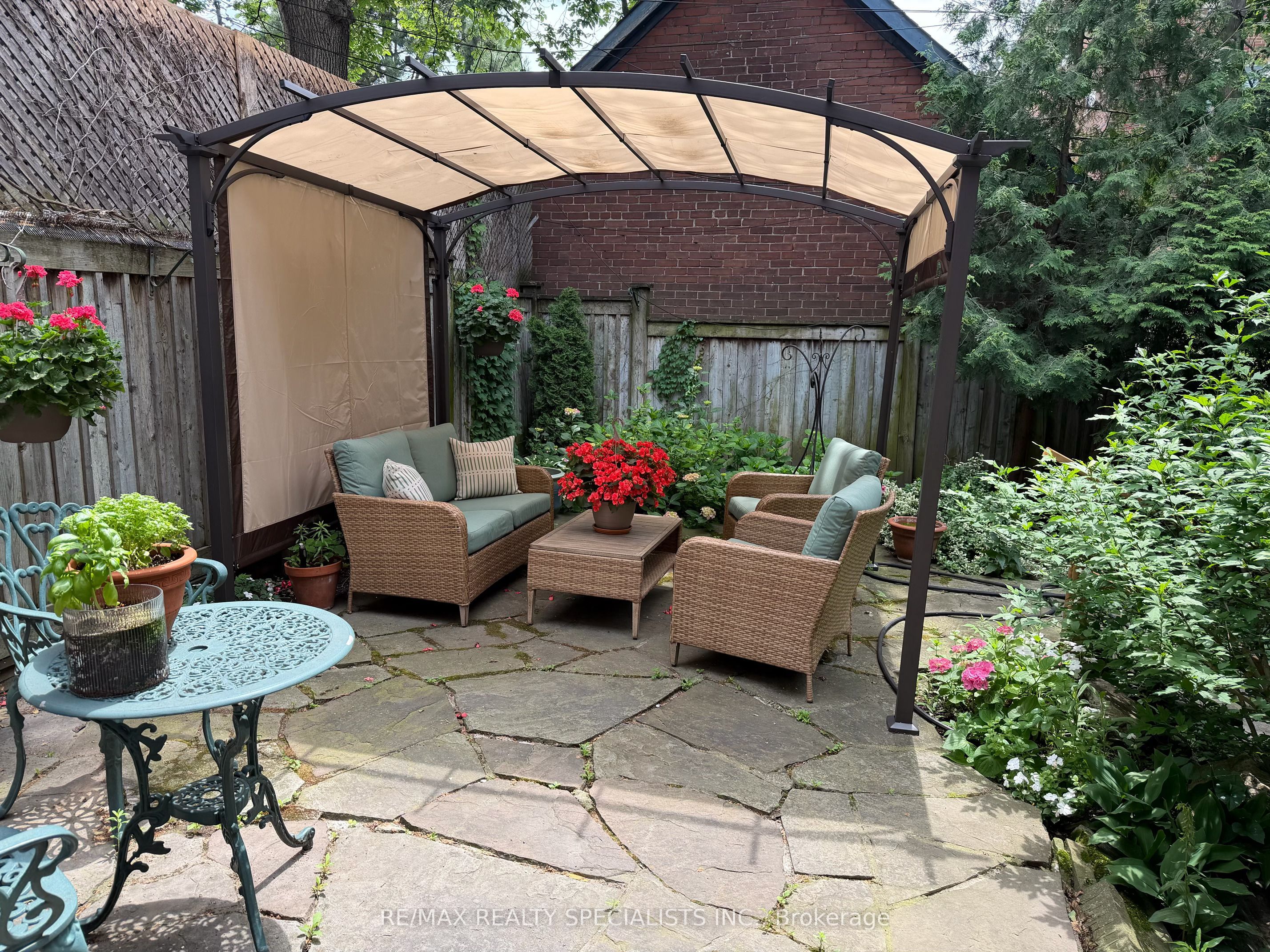 49 Montclair Avenue Property Photo 14
