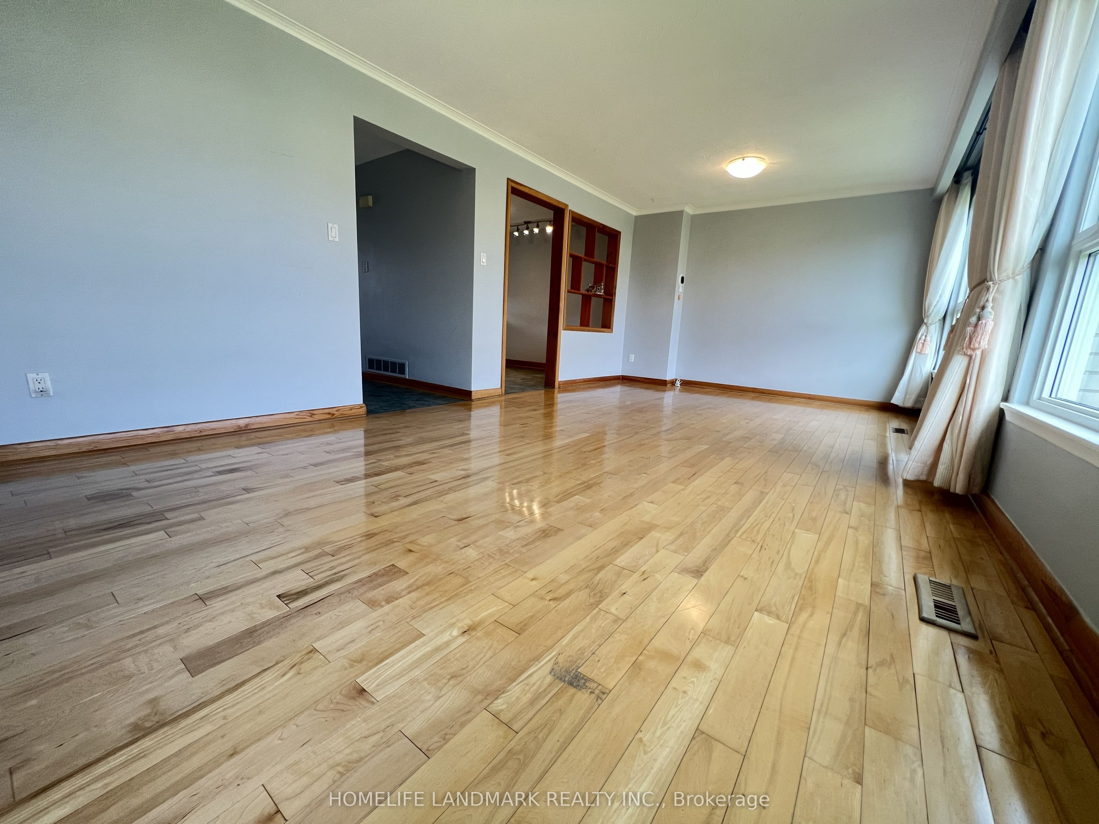 27 Tillplain Road Property Photo 12