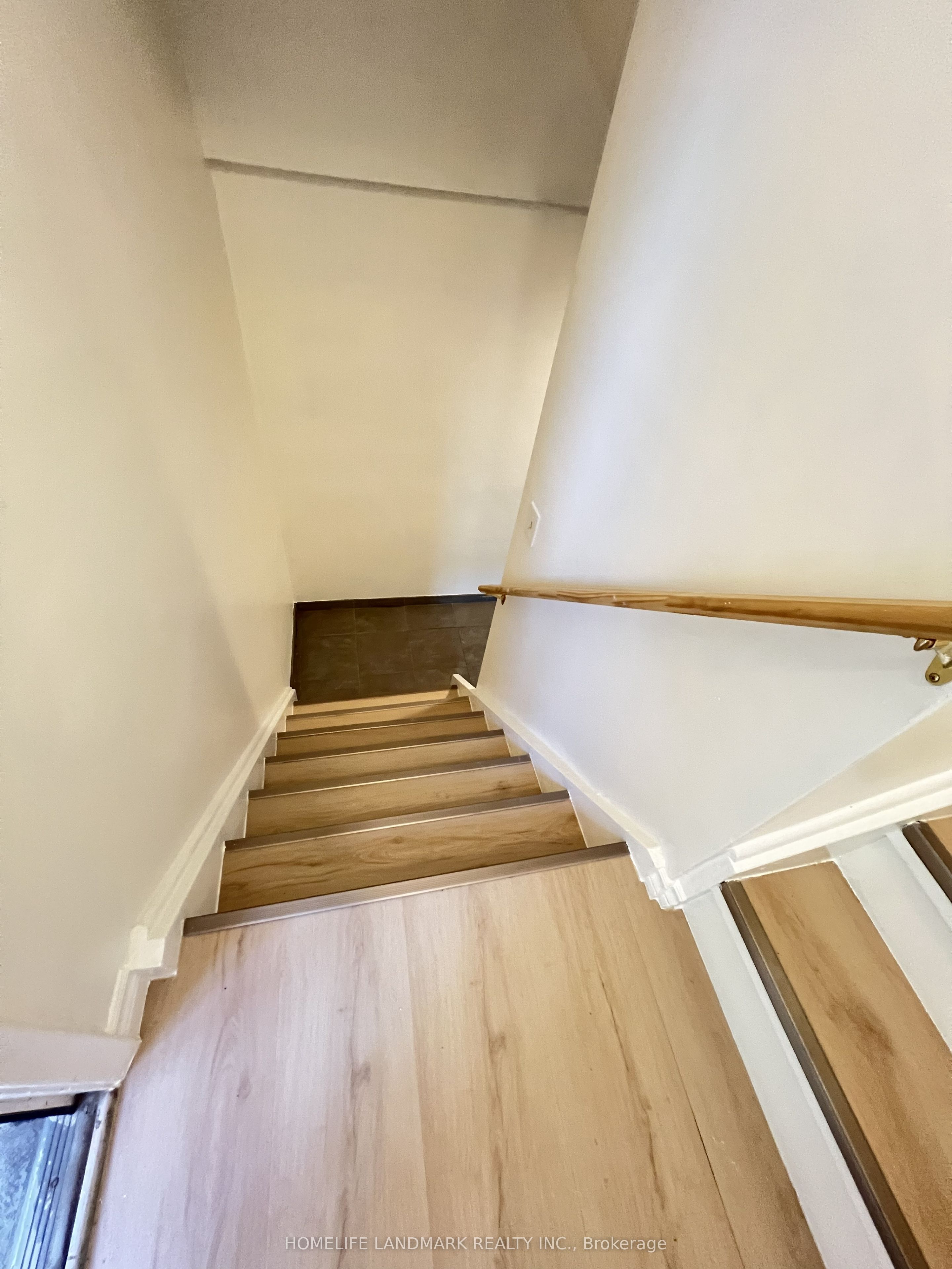 27 Tillplain Road Property Photo 30
