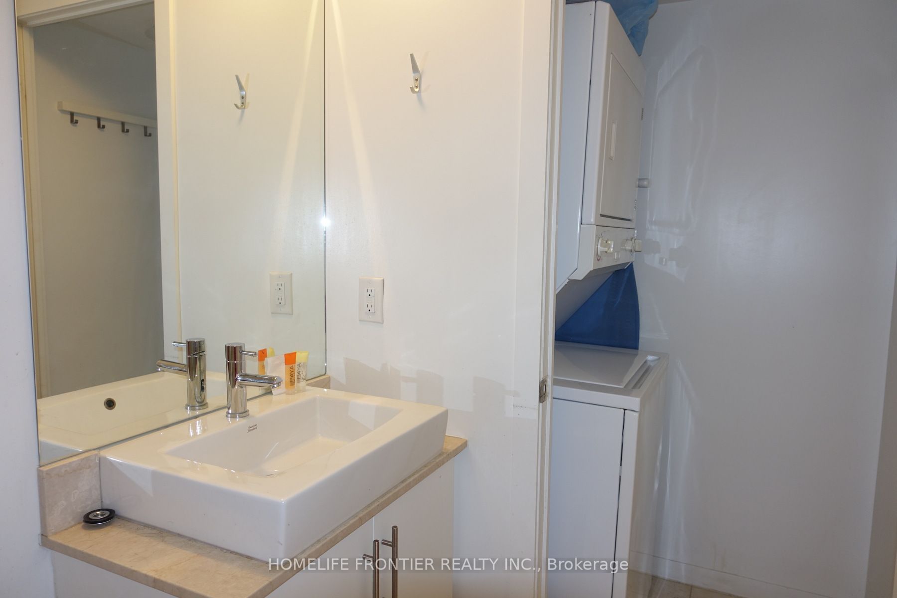 55 Bremner Boulevard 2309 Property Photo 11