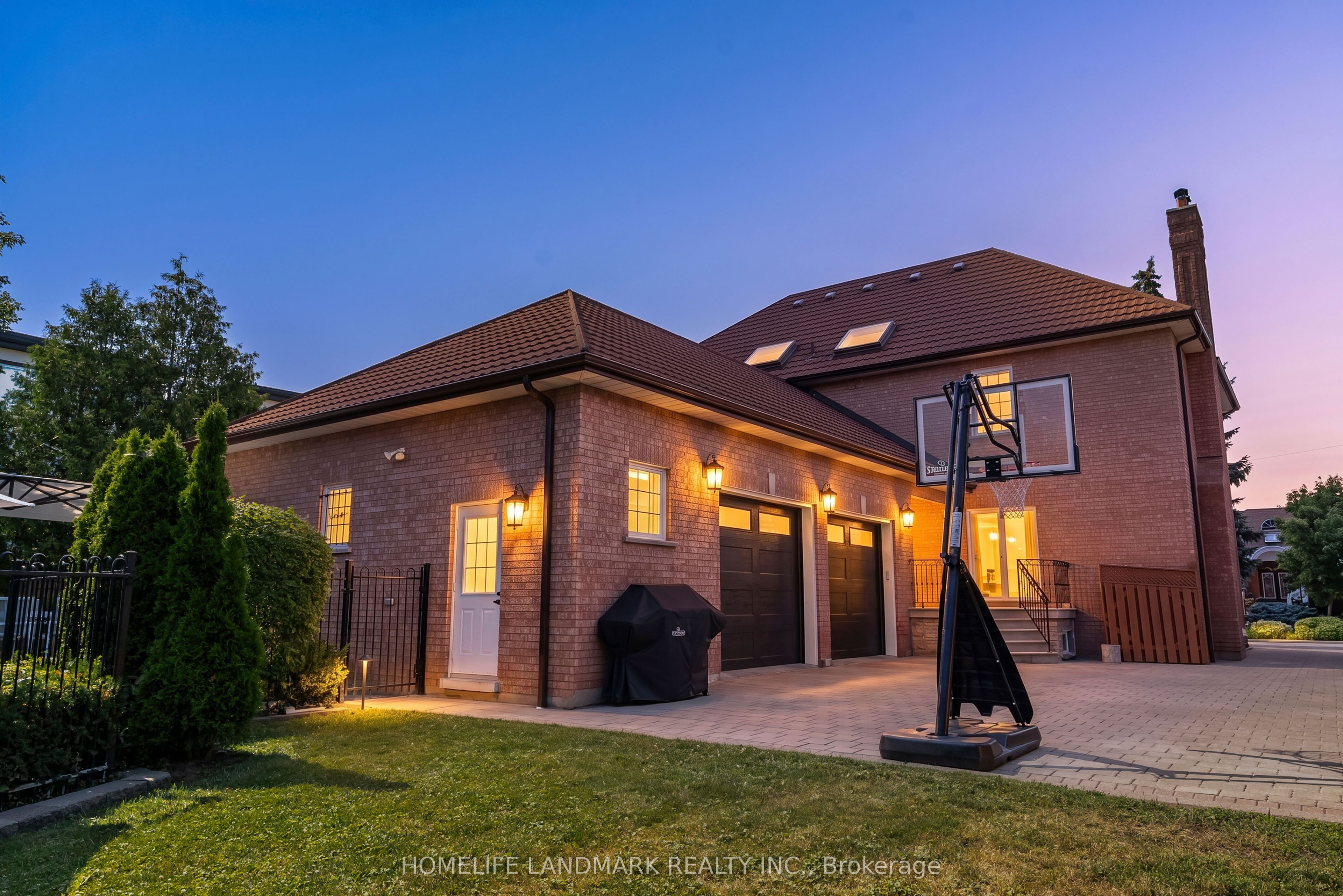 193 Codsell Avenue Property Photo 2