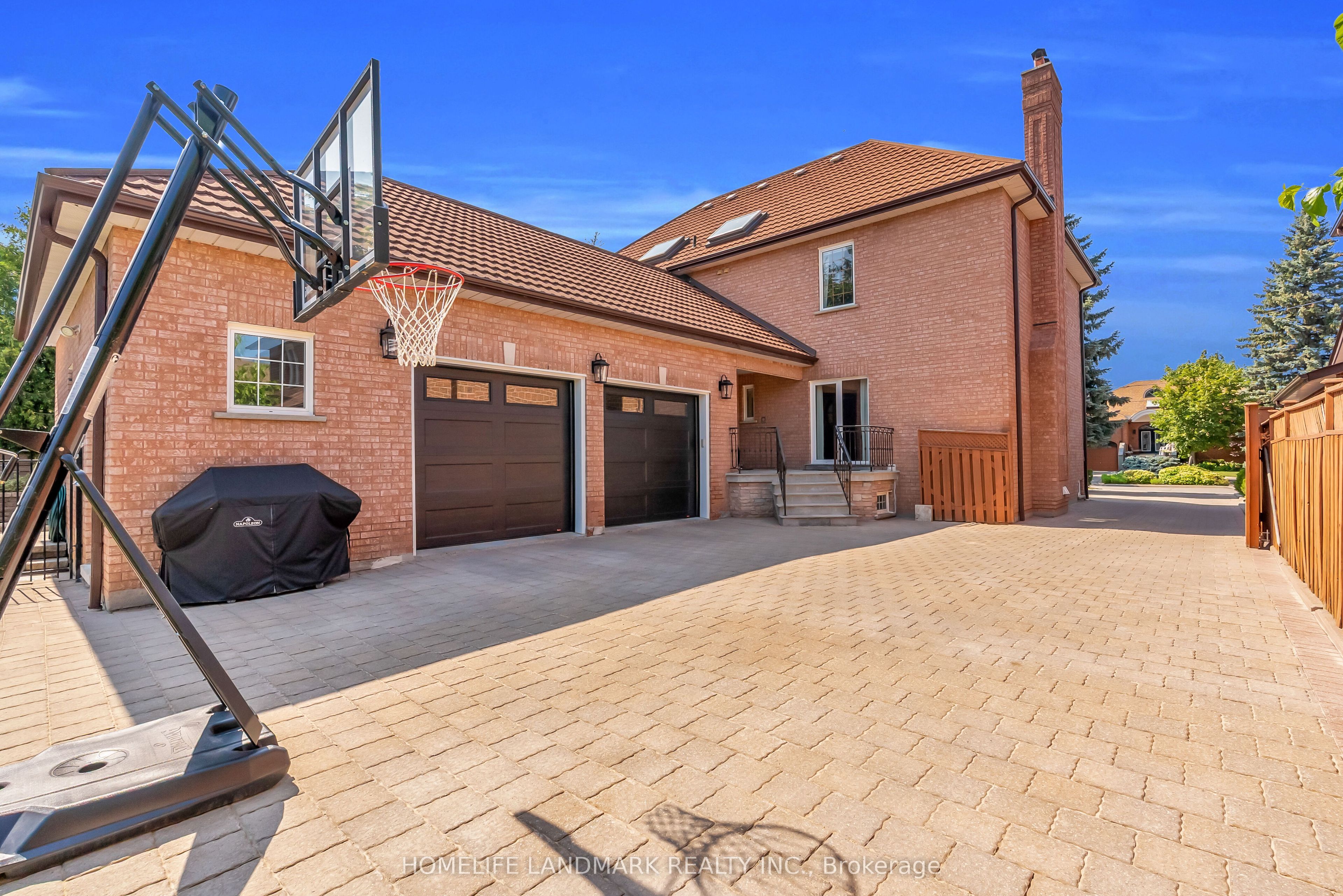 193 Codsell Avenue Property Photo 8