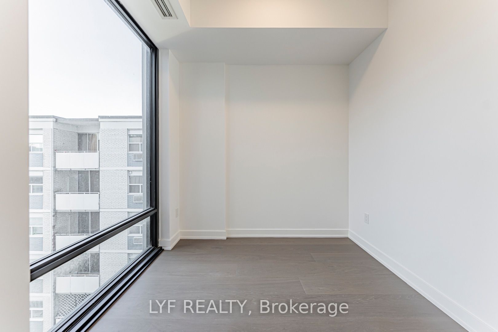 91 Montclair Avenue 826 Property Photo 17