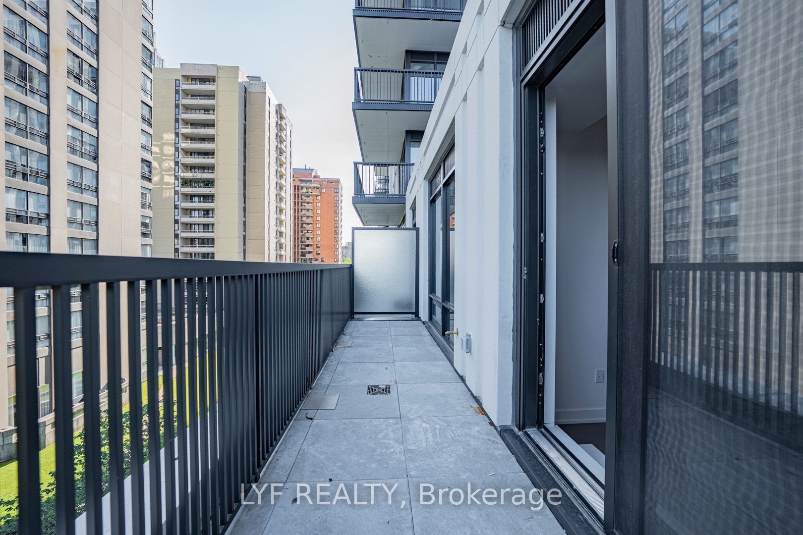 91 Montclair Avenue 826 Property Photo 21