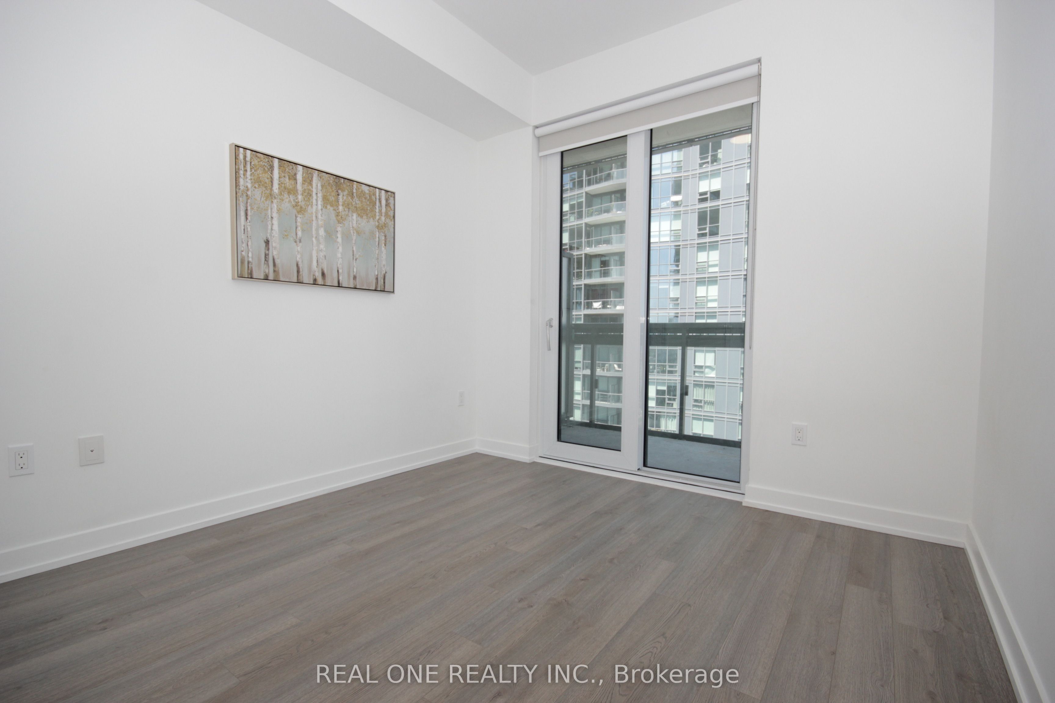 39 Roehampton Avenue 1709 Property Photo 10