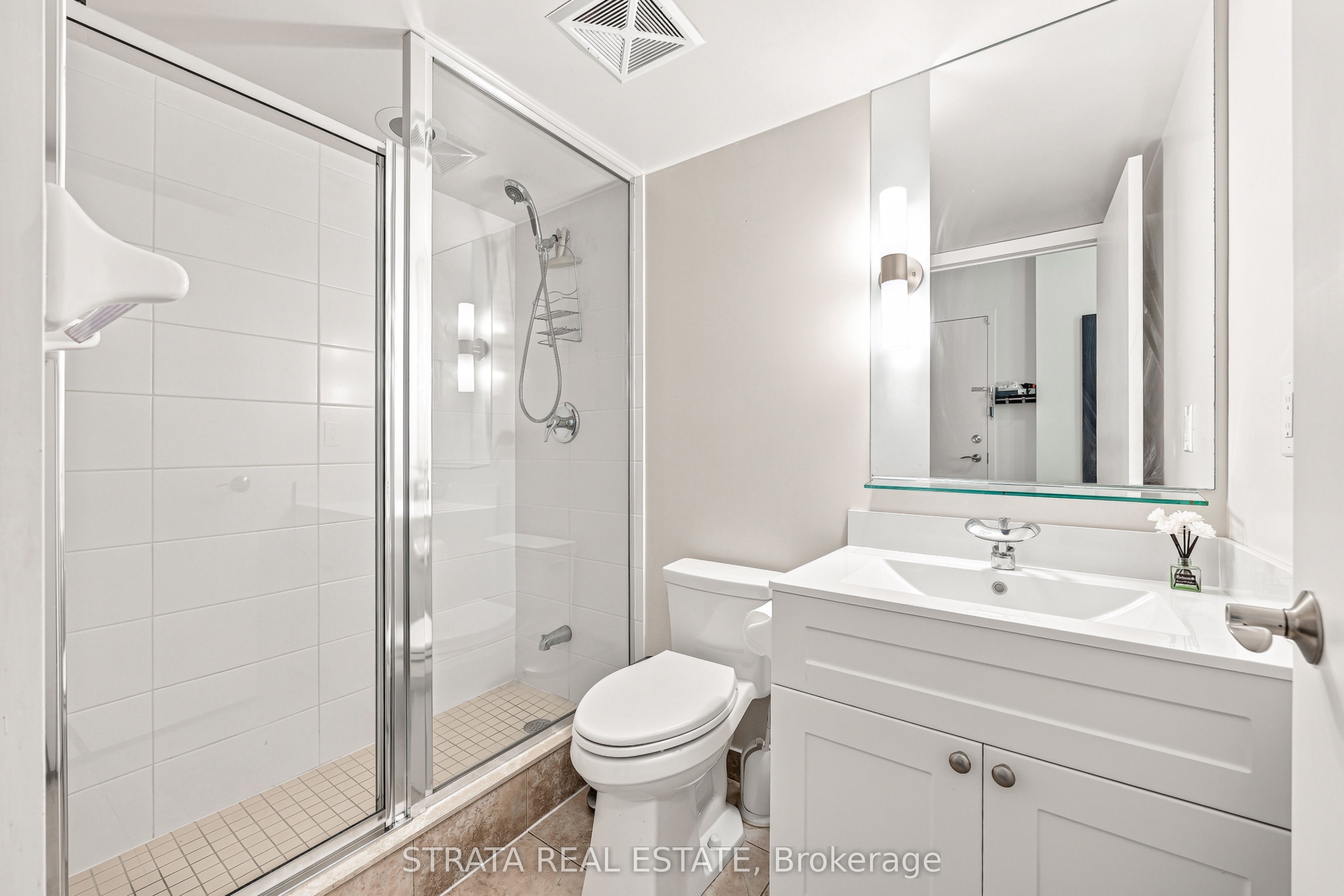320 Richmond Street E 615 Property Photo 28