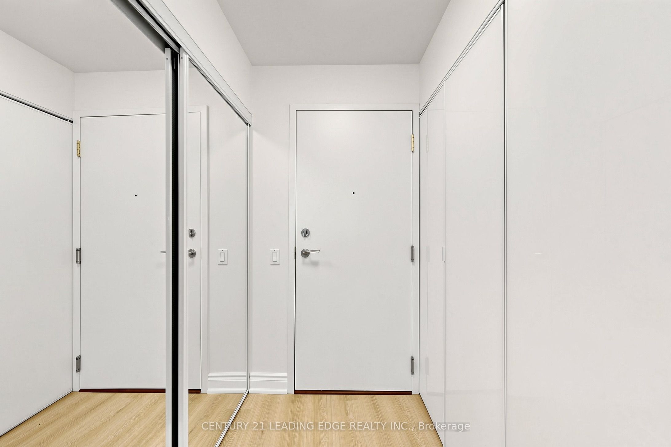 15 Northtown Way 328 Property Photo 14