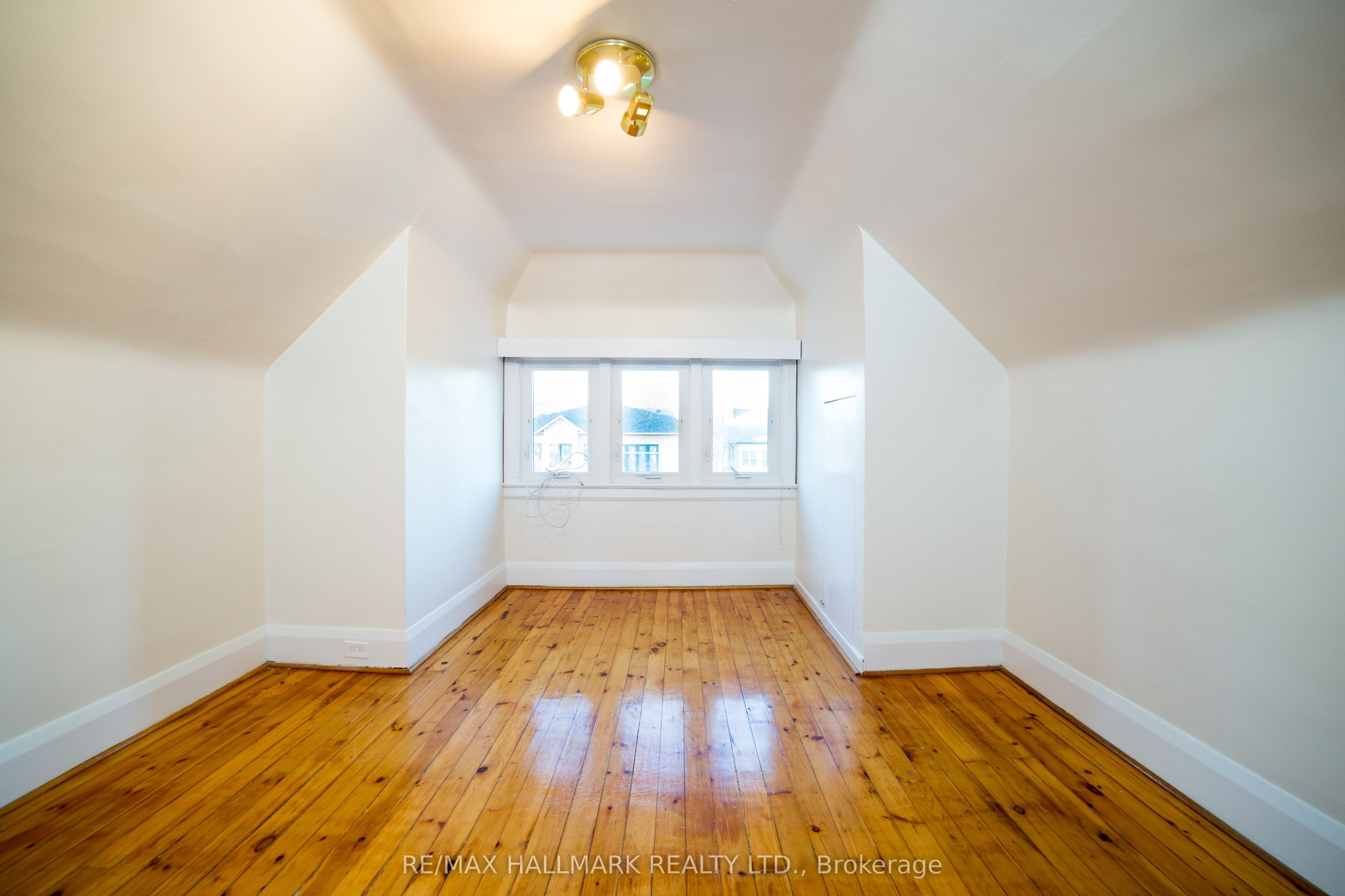 40 Snowdon Avenue Property Photo 21