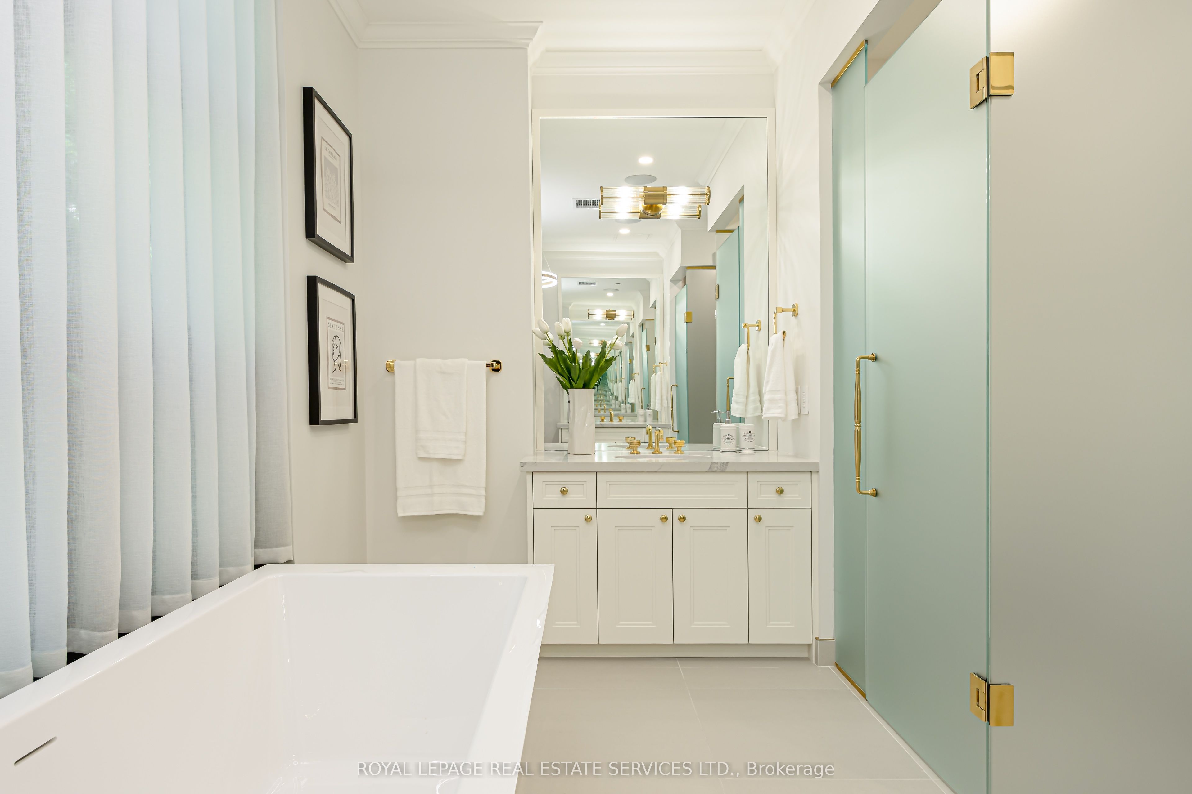 200 Russell Hill Road 203 Property Photo 20