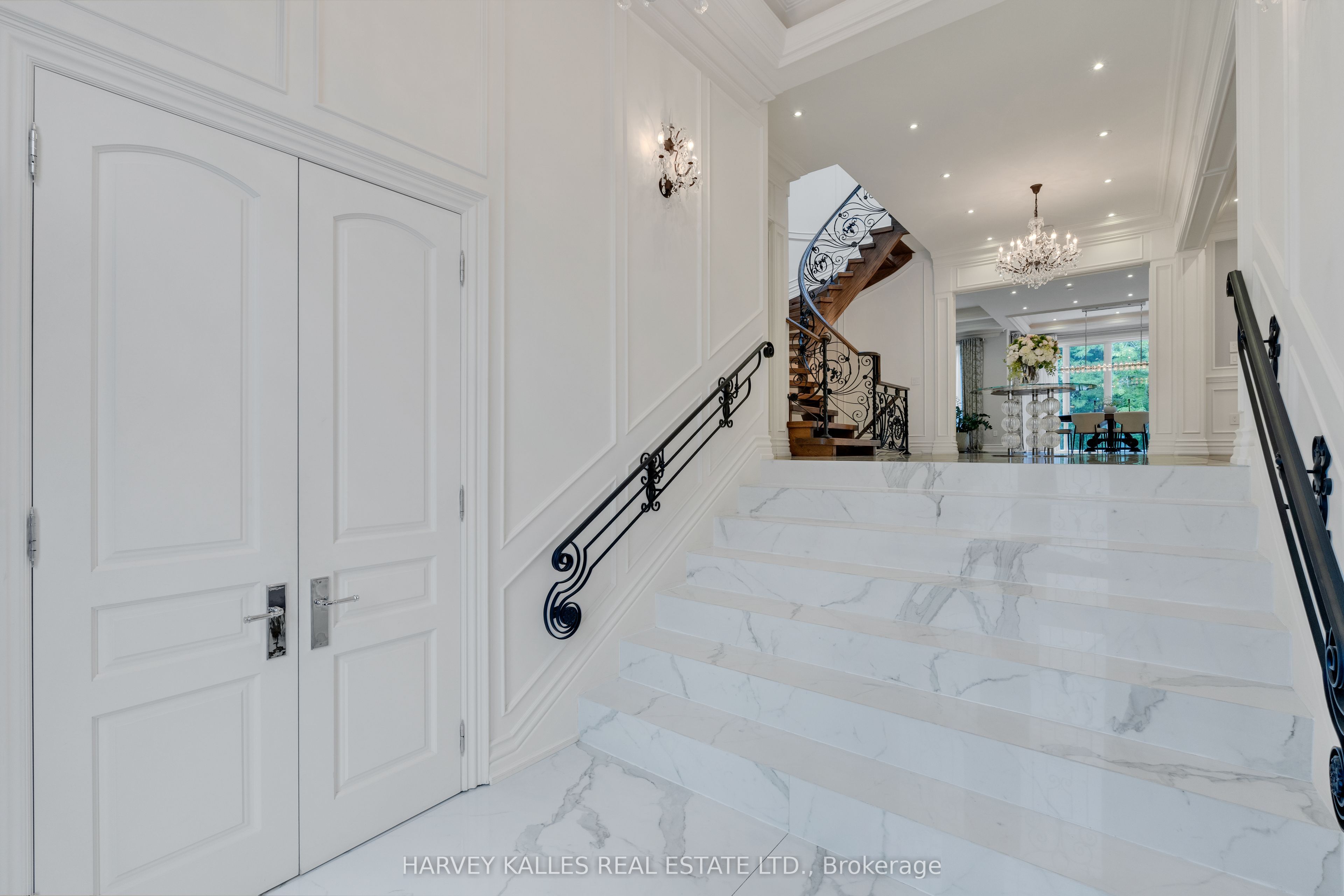 64 Yorkminster Road Property Photo 6