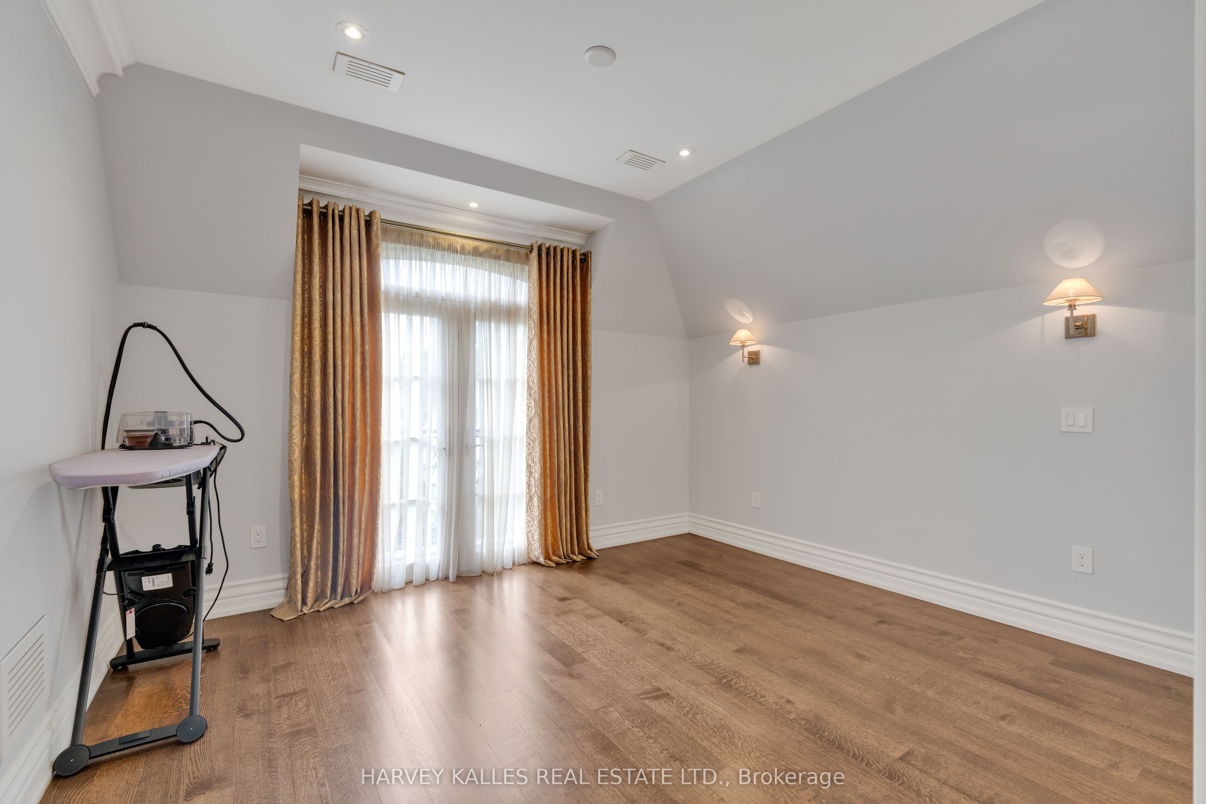 64 Yorkminster Road Property Photo 31