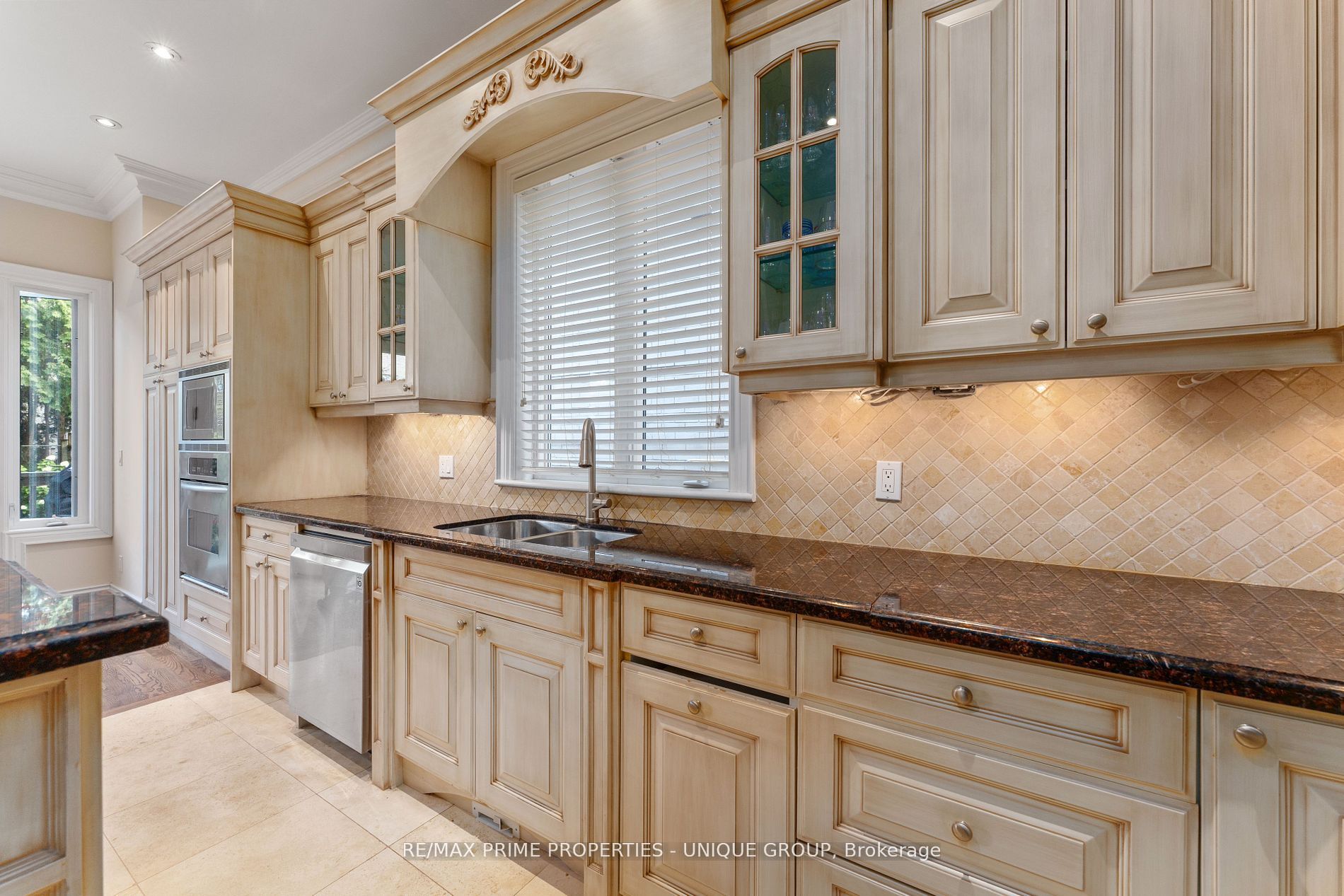 276 Greenfield Avenue Property Photo 14