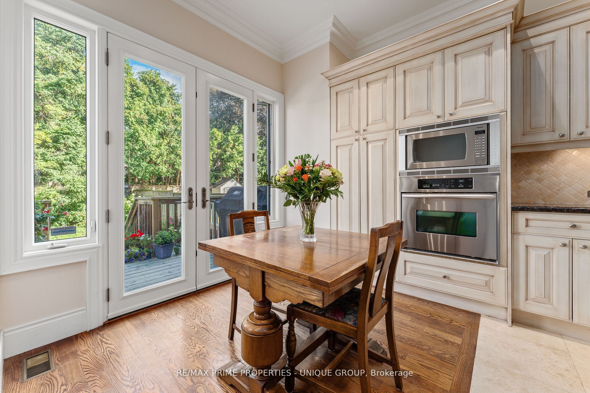 276 Greenfield Avenue Property Photo 19