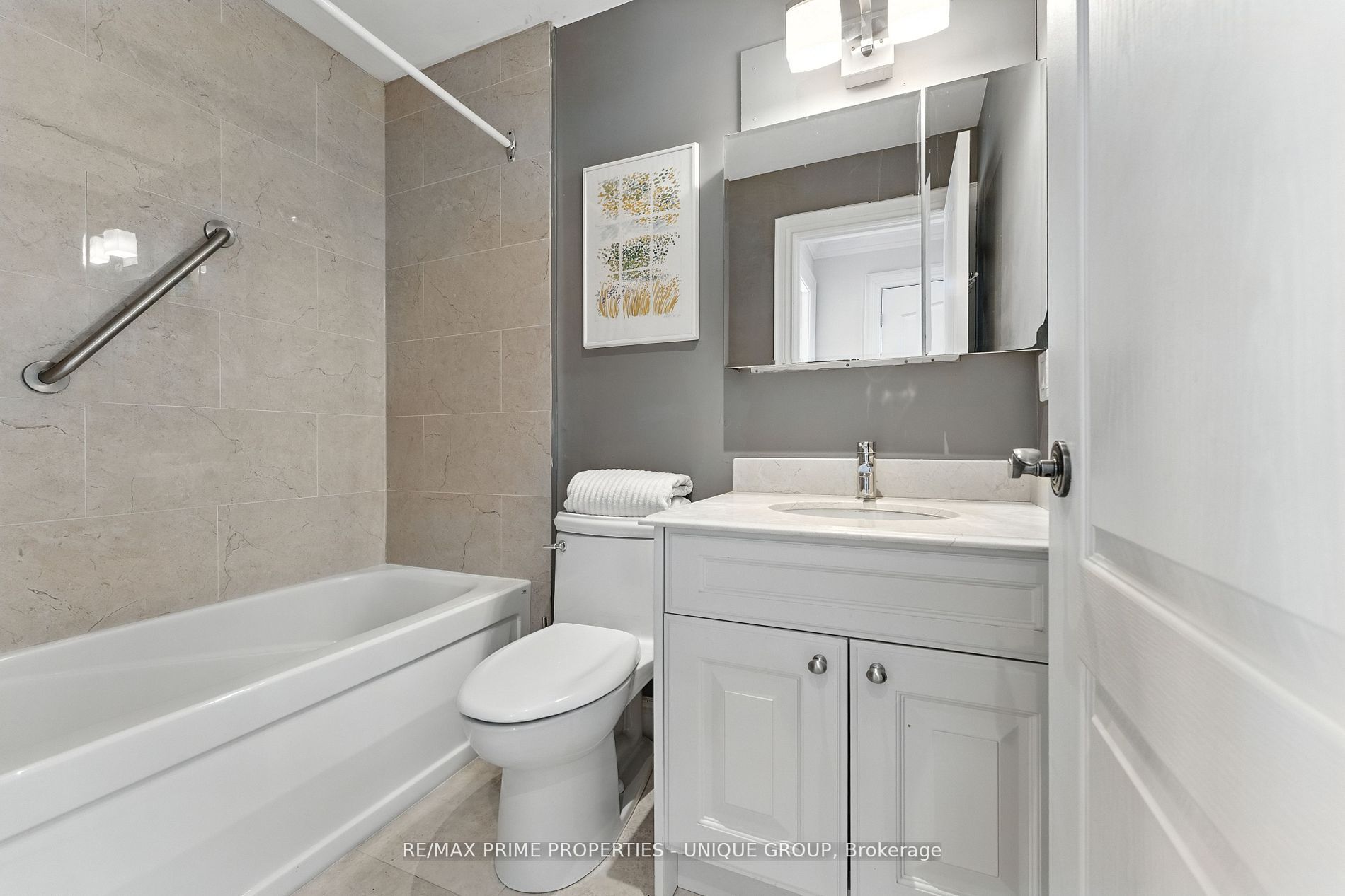 276 Greenfield Avenue Property Photo 27