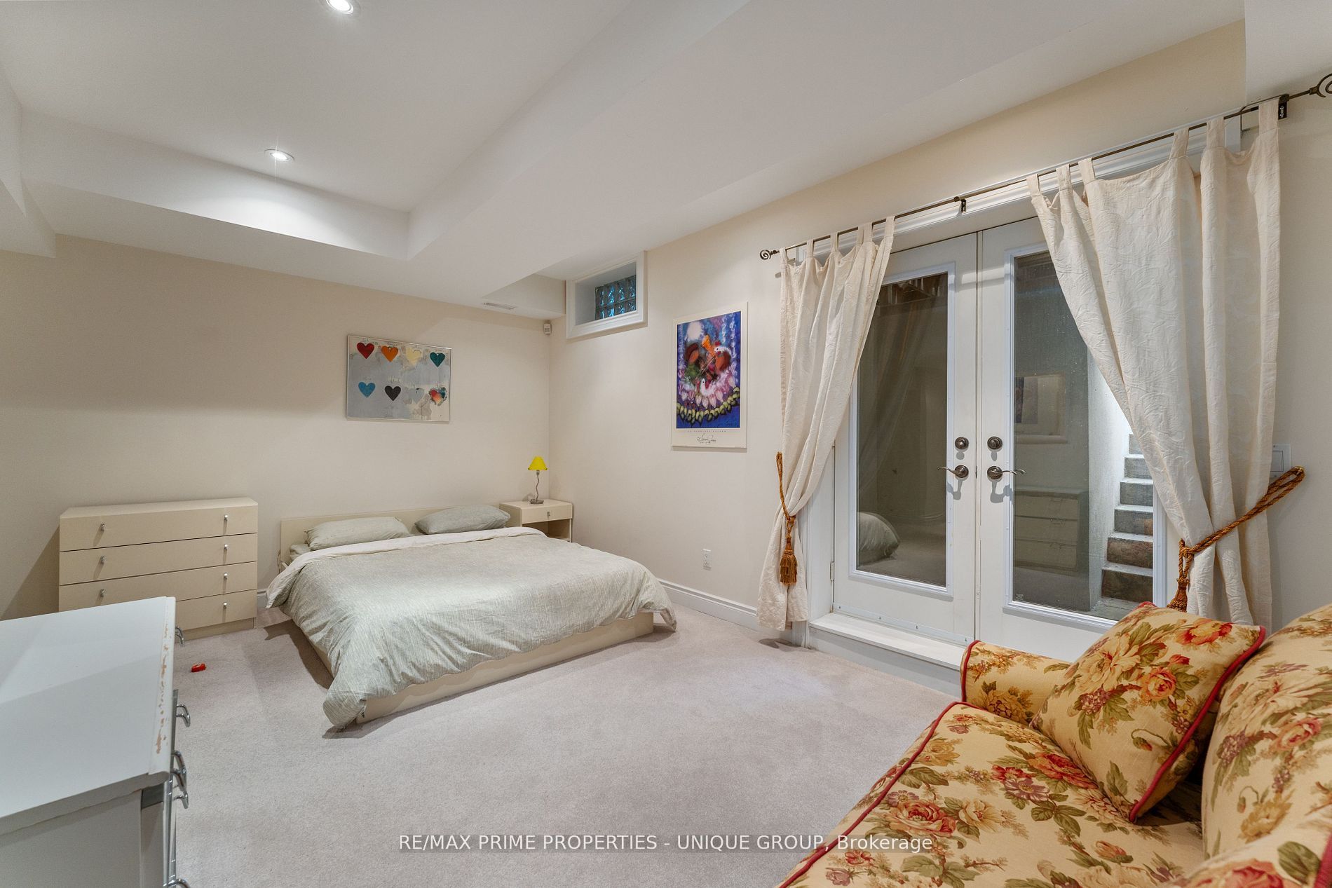 276 Greenfield Avenue Property Photo 33