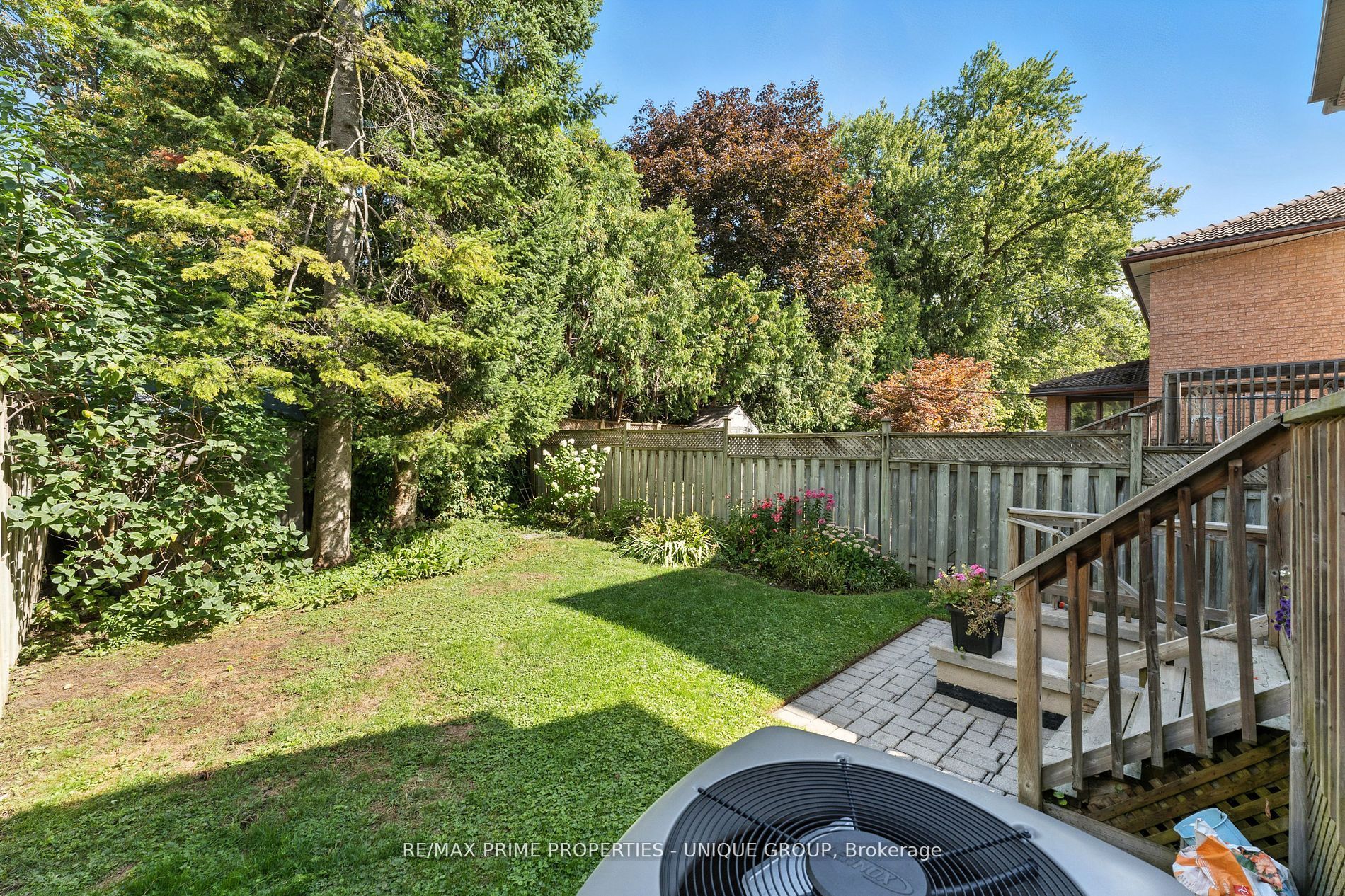 276 Greenfield Avenue Property Photo 40