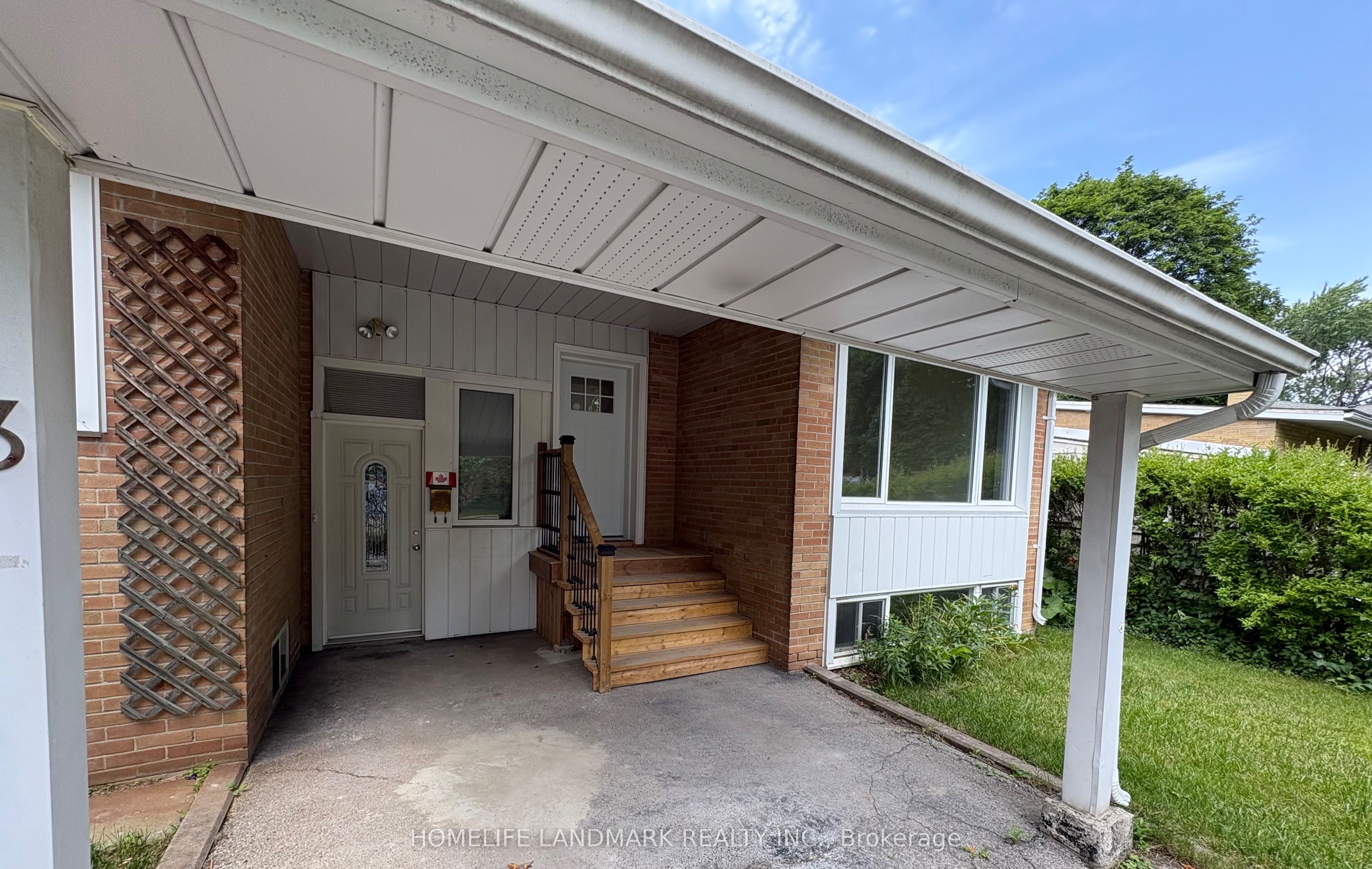 73 Berkinshaw Crescent Property Photo 2
