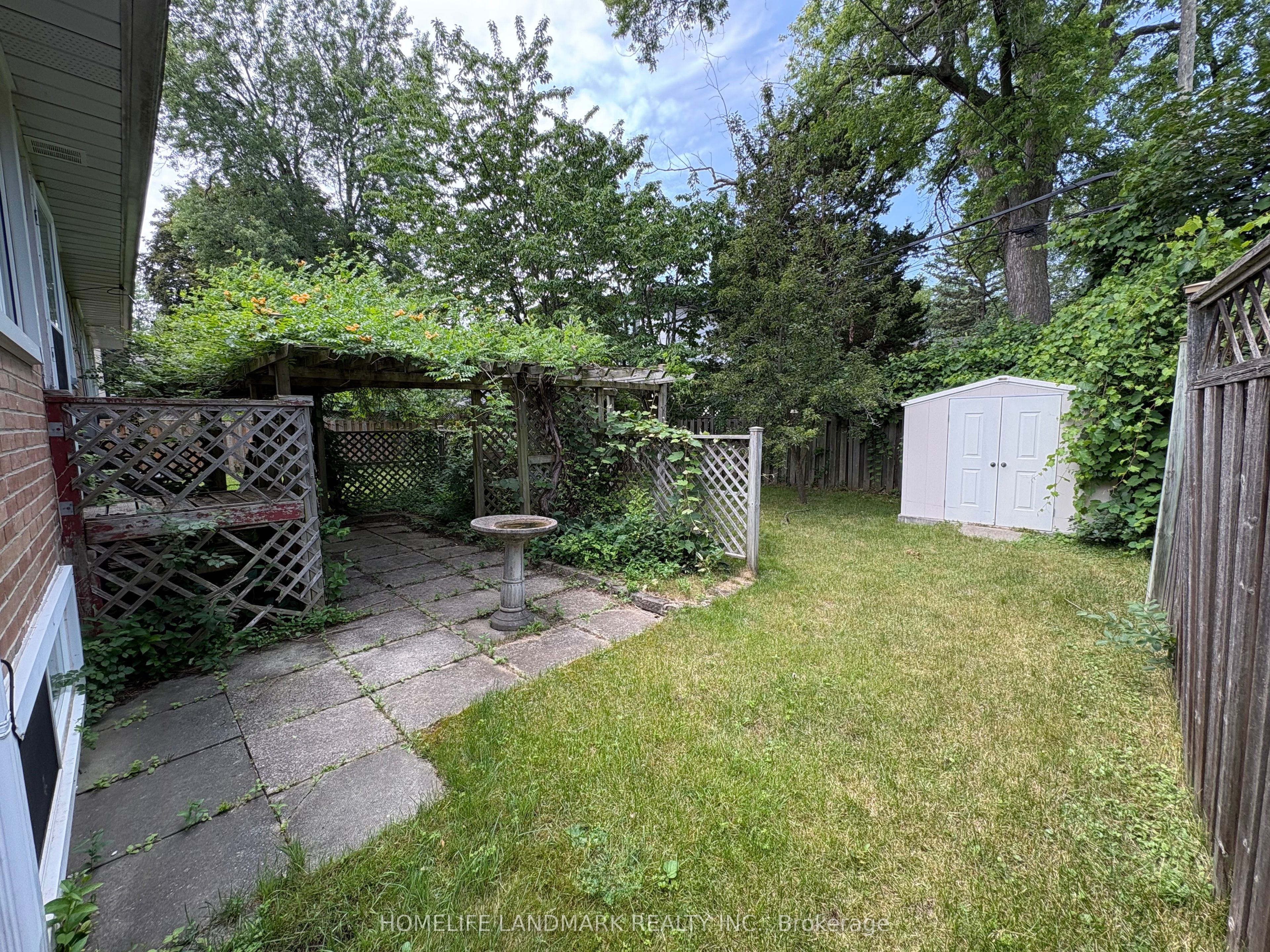73 Berkinshaw Crescent Property Photo 25