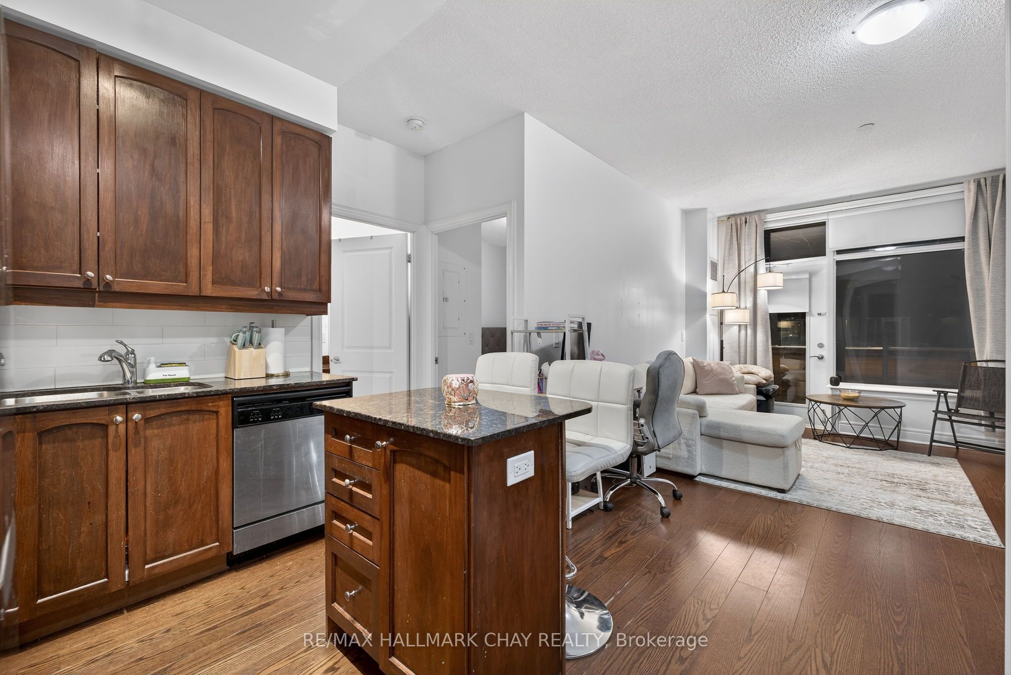 701 Sheppard Avenue W 108 Property Photo 3