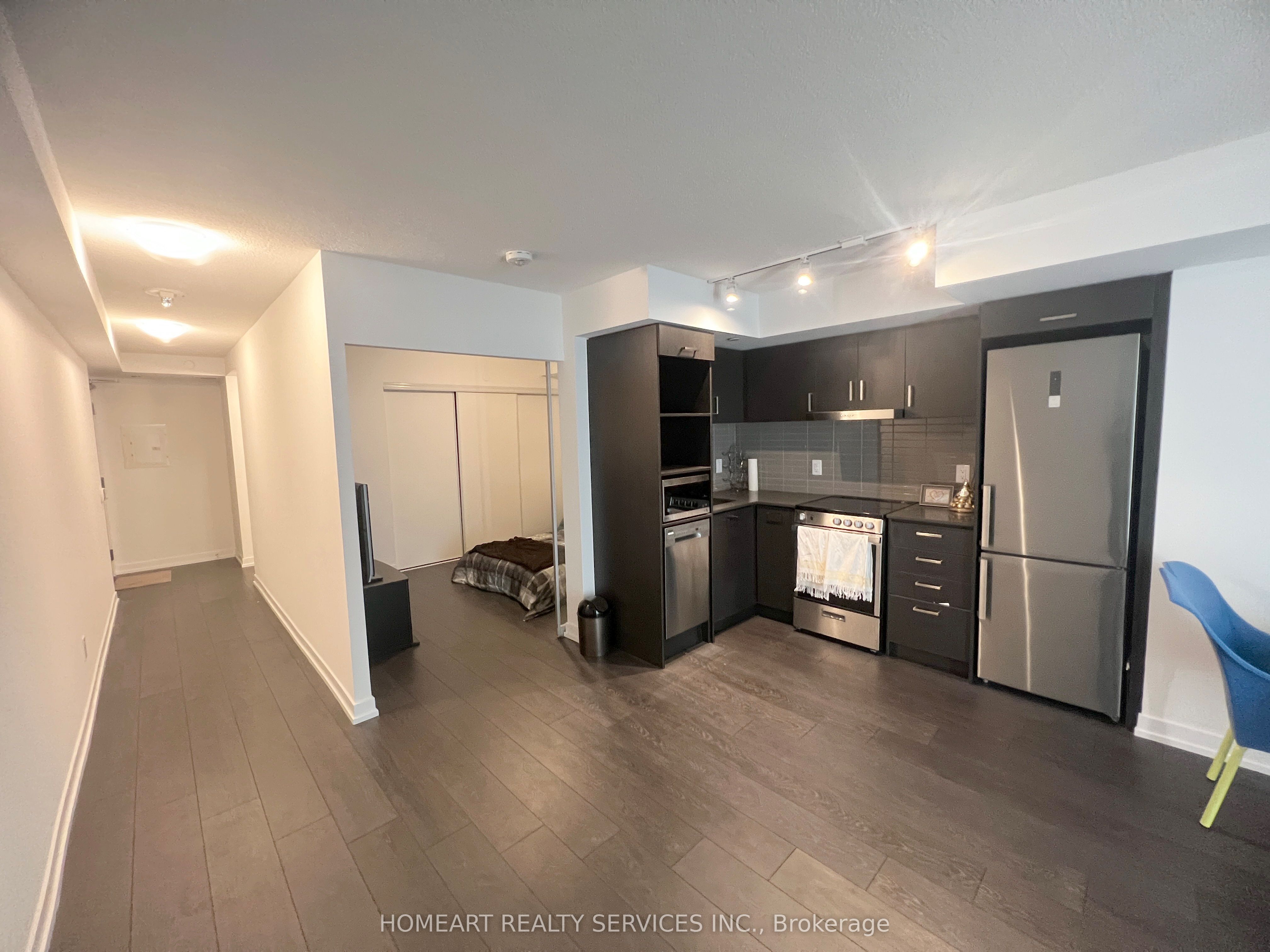219 Dundas Street E 801 Property Photo 13