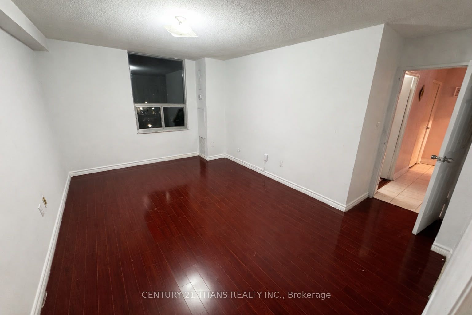 10 Edgecliffe Golfway 311 Property Photo 10