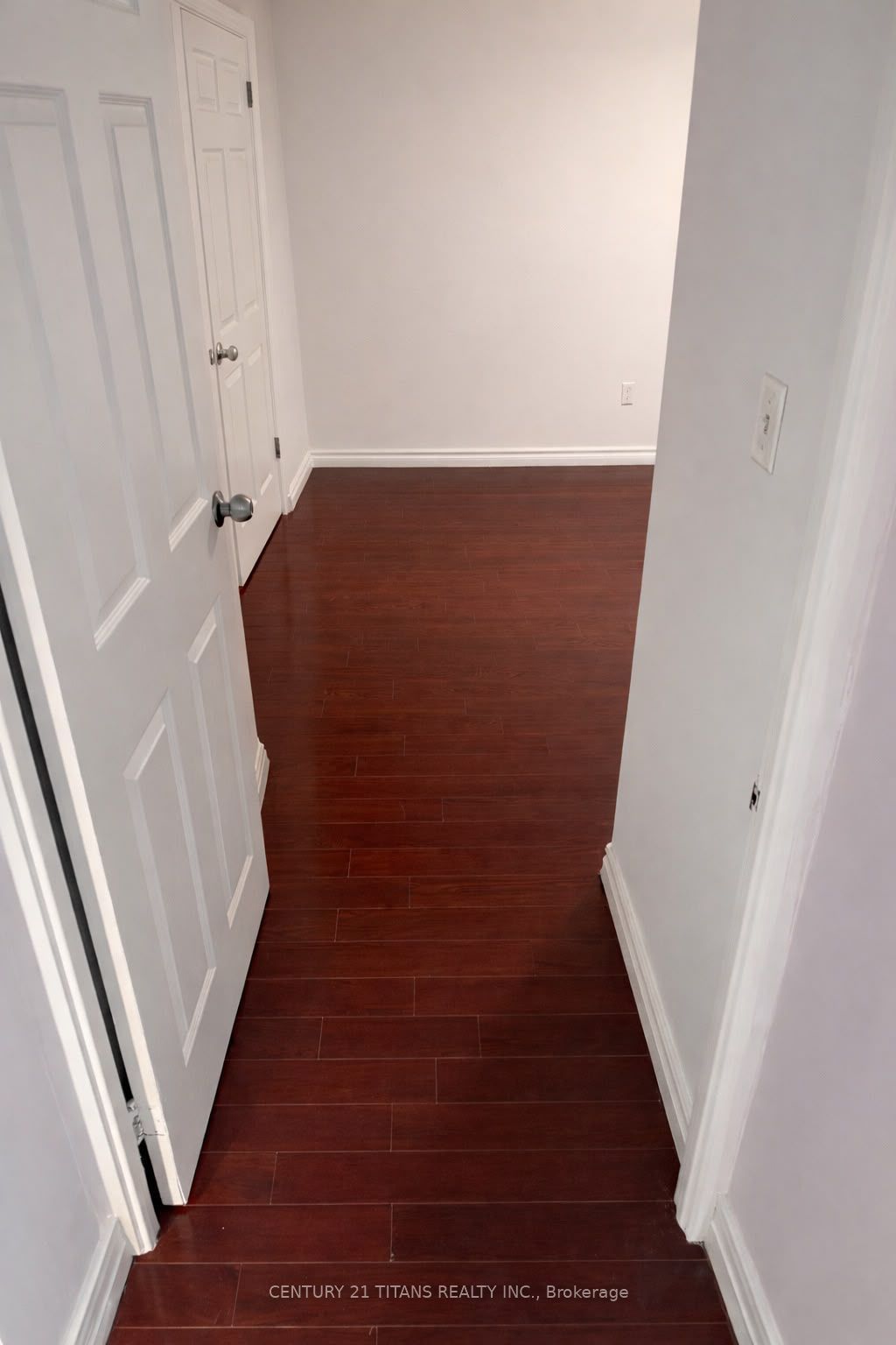 10 Edgecliffe Golfway 311 Property Photo 12