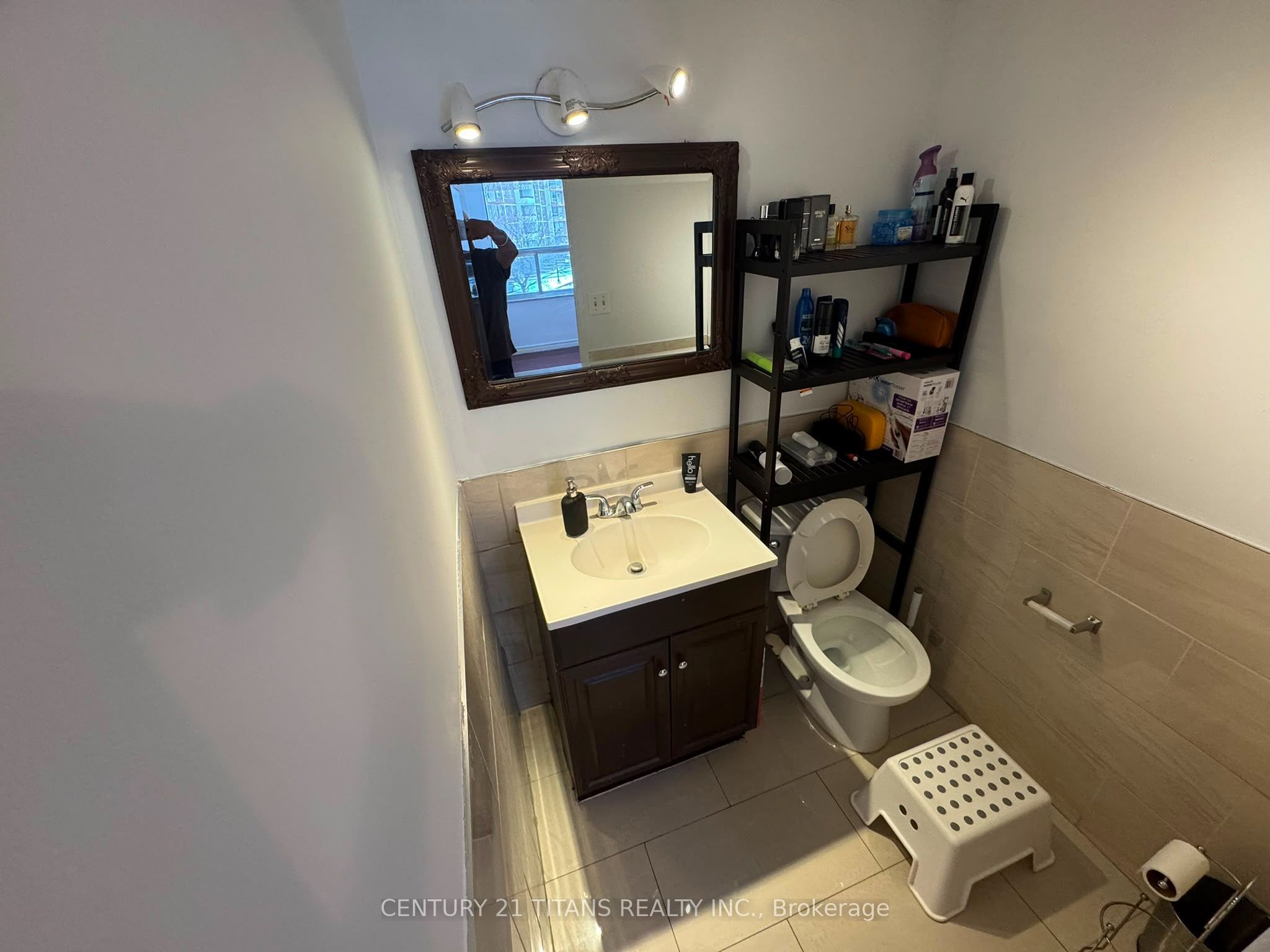 10 Edgecliffe Golfway 311 Property Photo 13