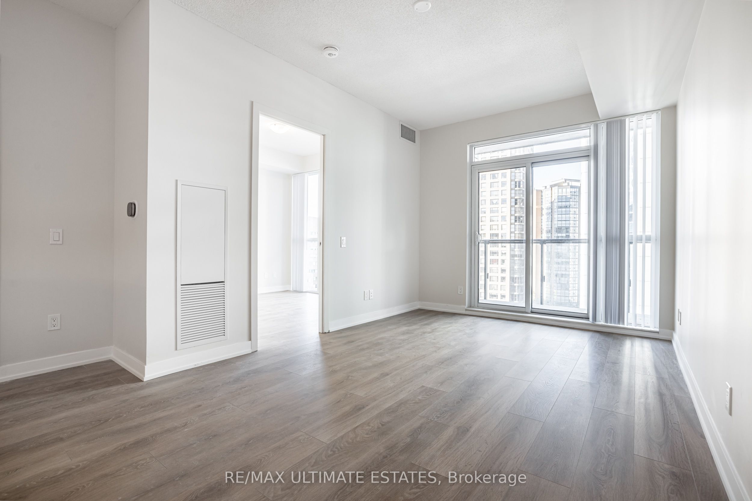 4955 Yonge Street 1109 Property Photo 6