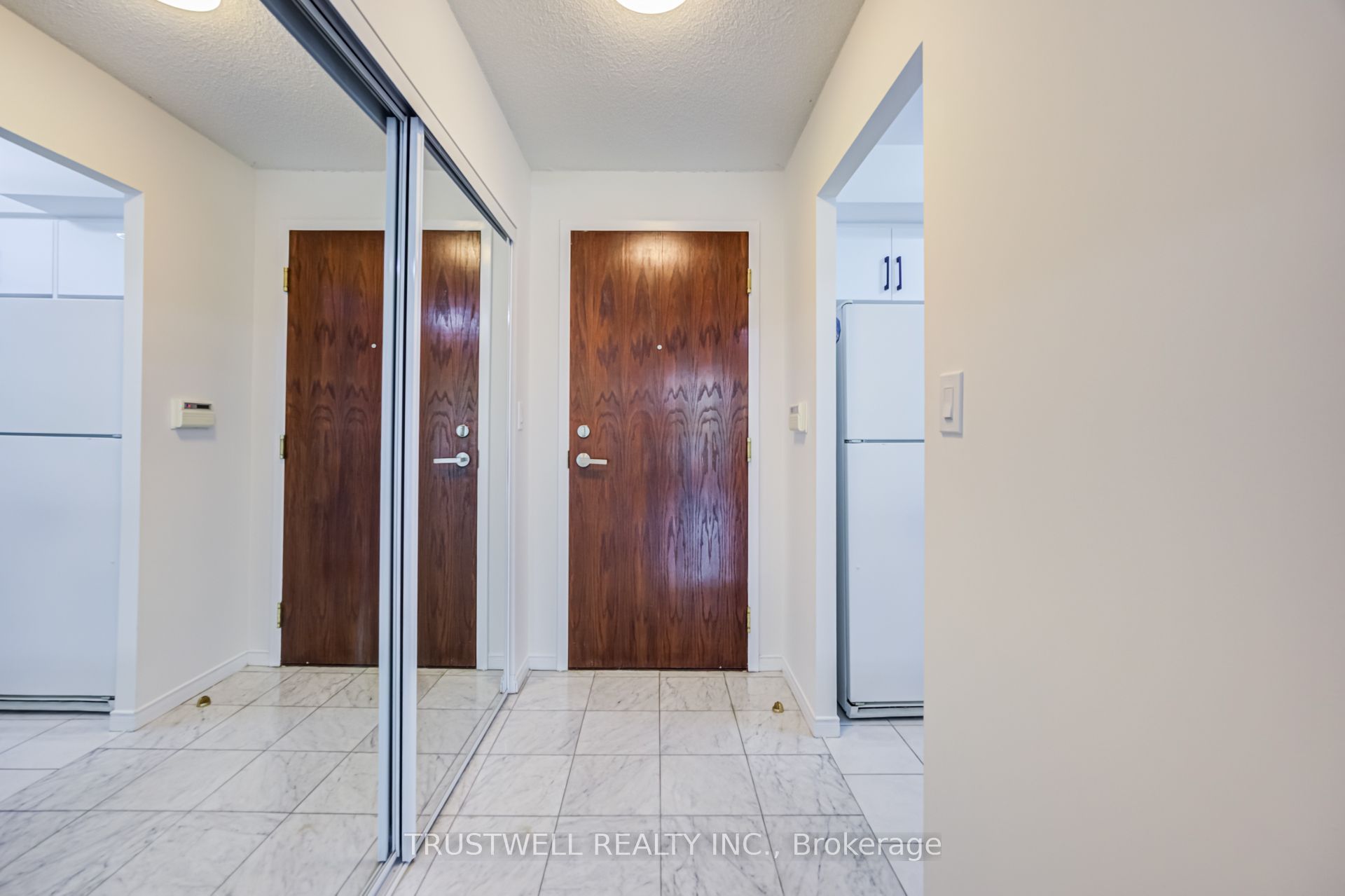 39 Pemberton Avenue 401 Property Photo 6