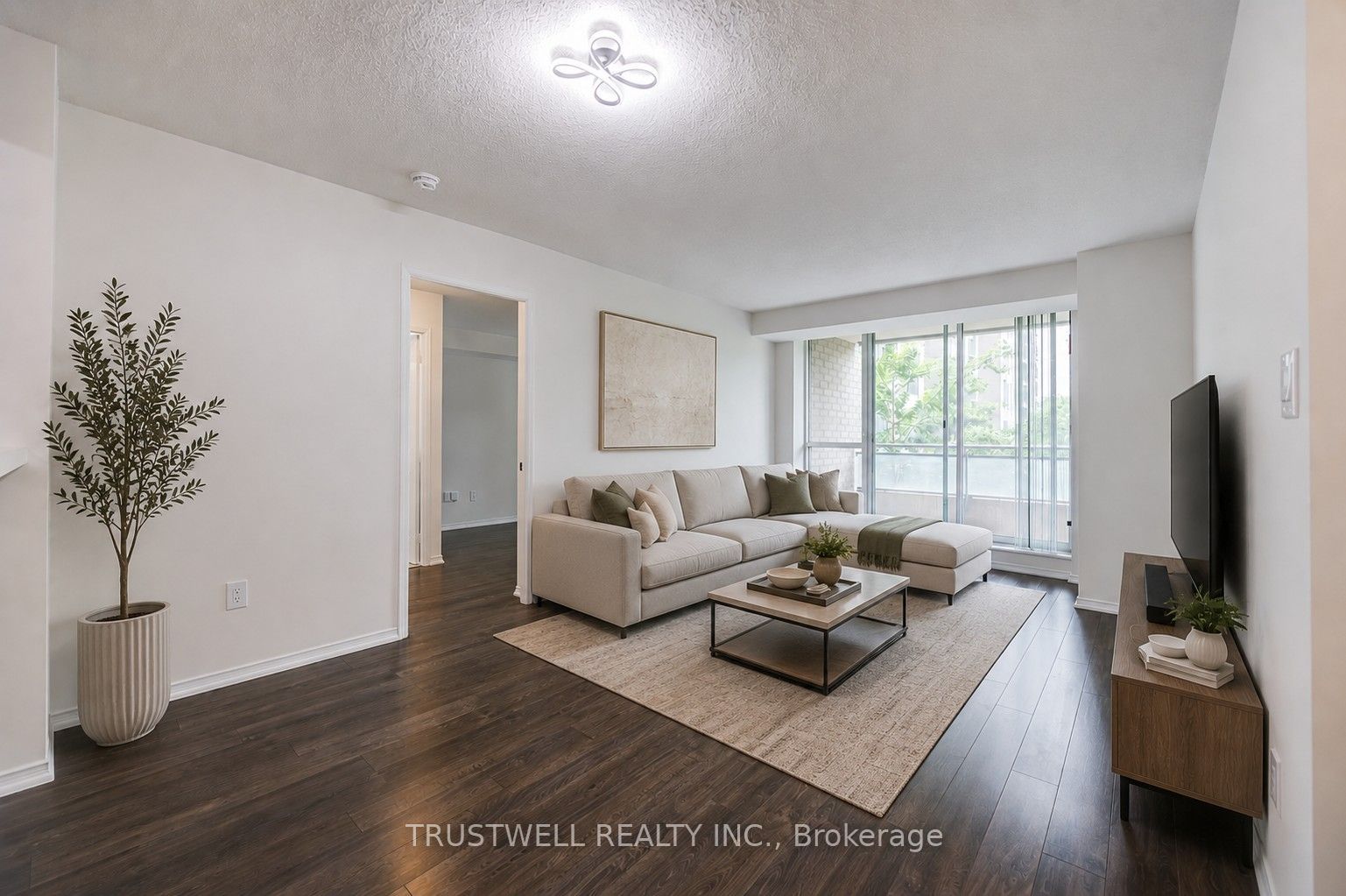 39 Pemberton Avenue 401 Property Photo 7
