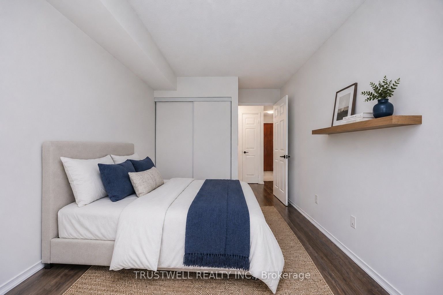 39 Pemberton Avenue 401 Property Photo 18