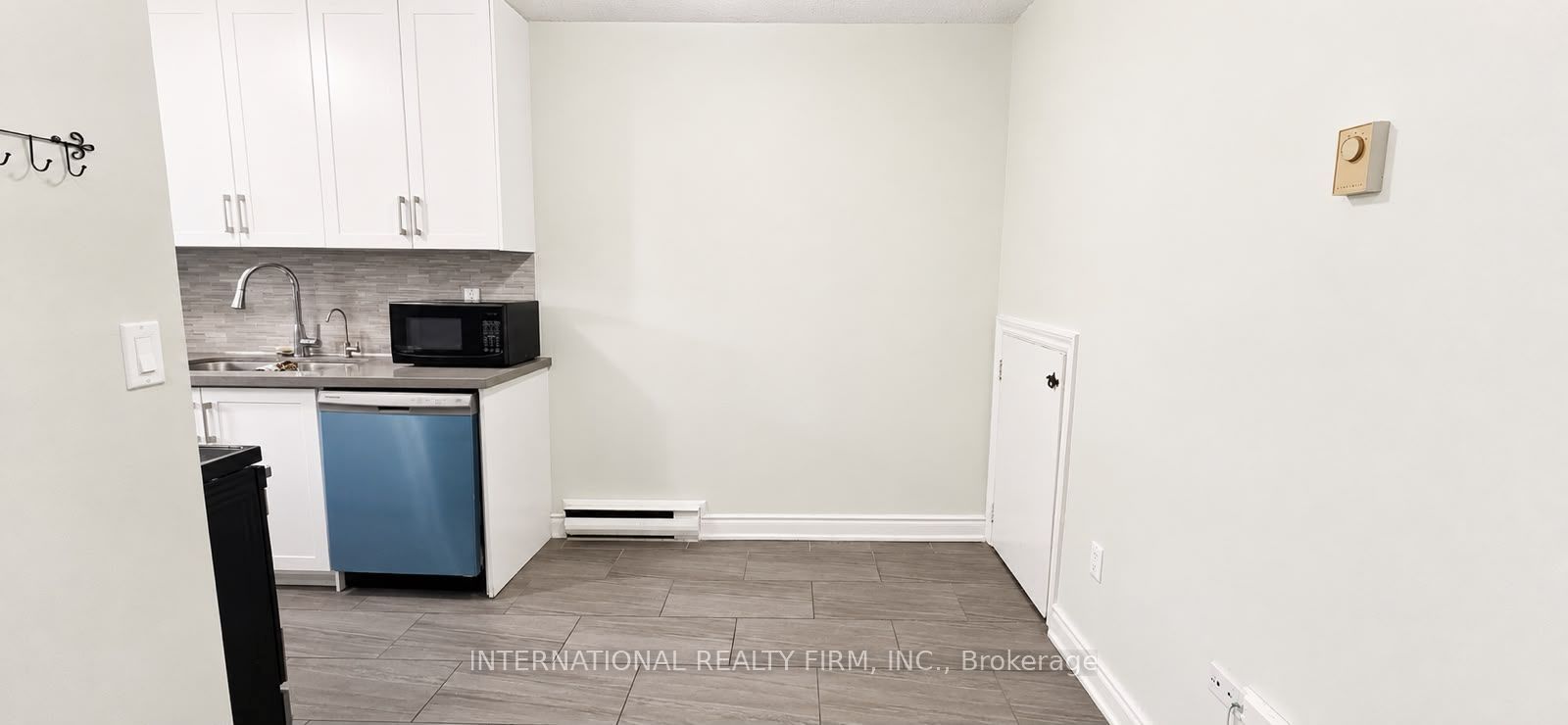40 Sunny Glenway 308 Property Photo 2
