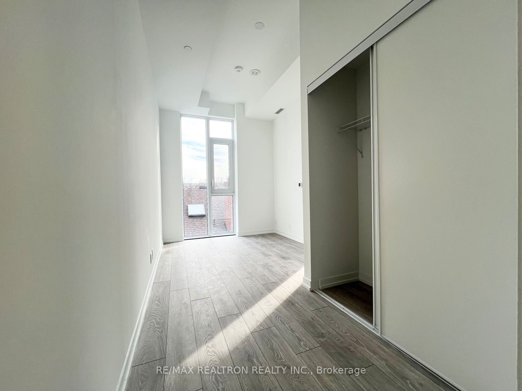 2020 Bathurst Street 207 Property Photo 21