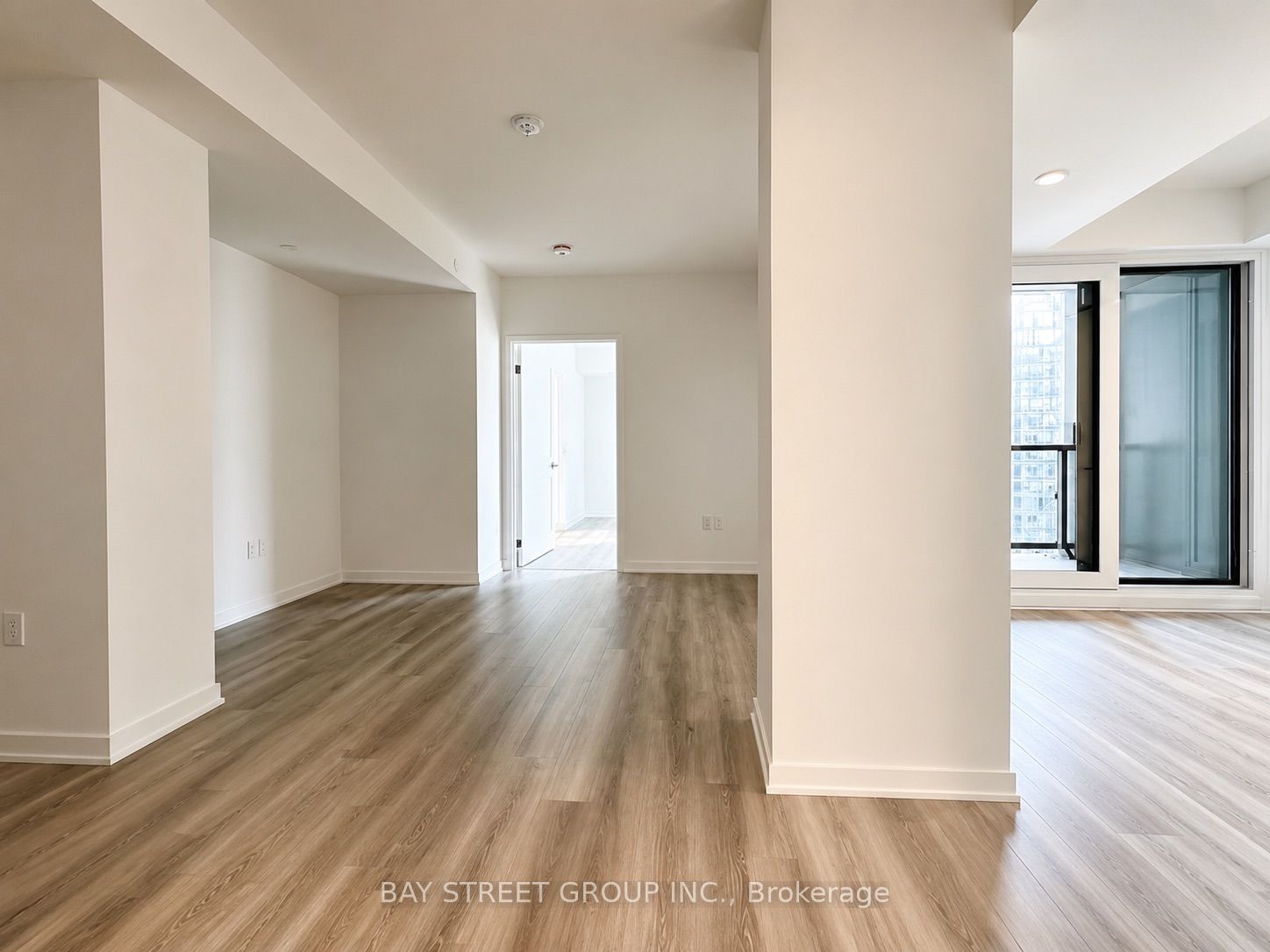121 St Patrick Street 1116 Property Photo 3