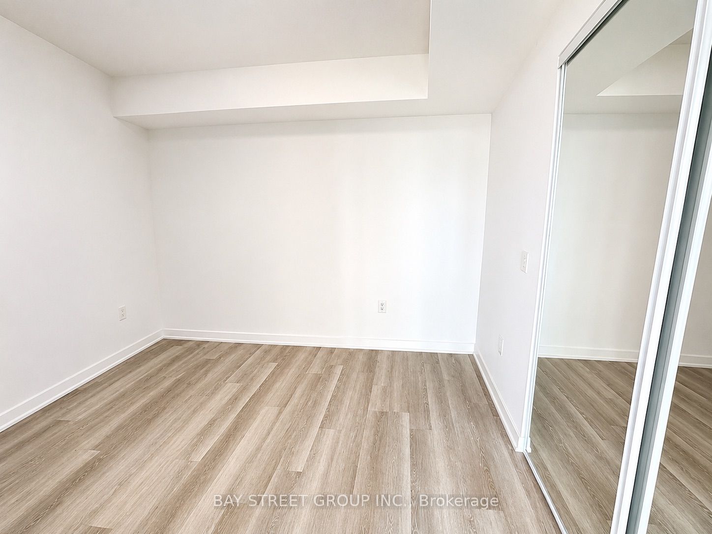 121 St Patrick Street 1116 Property Photo 5