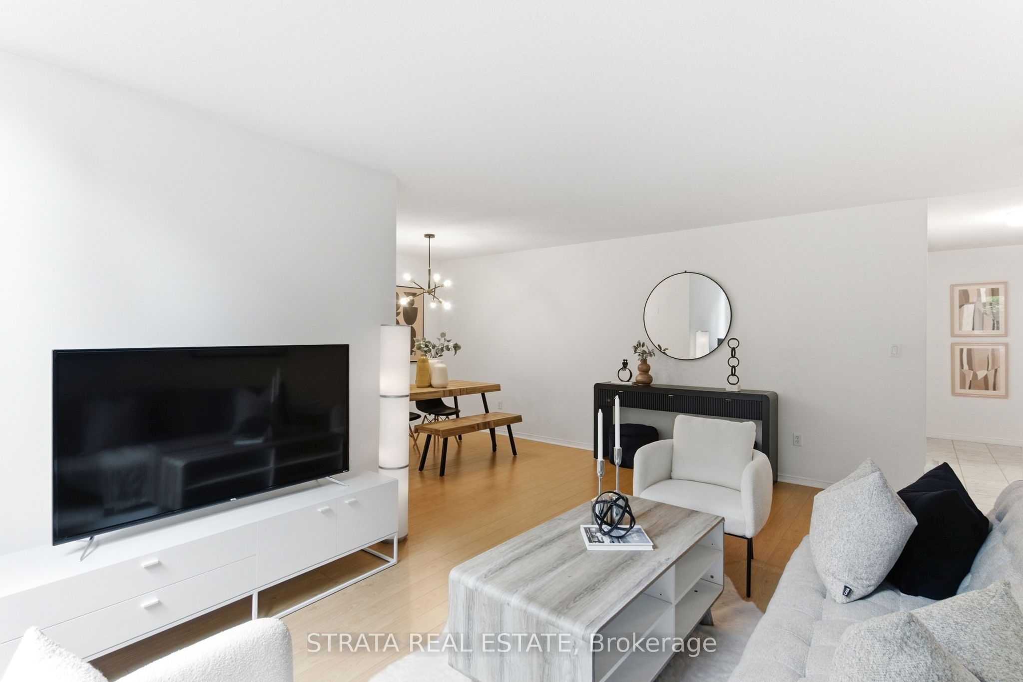 29 Pemberton Avenue 105 Property Photo 6