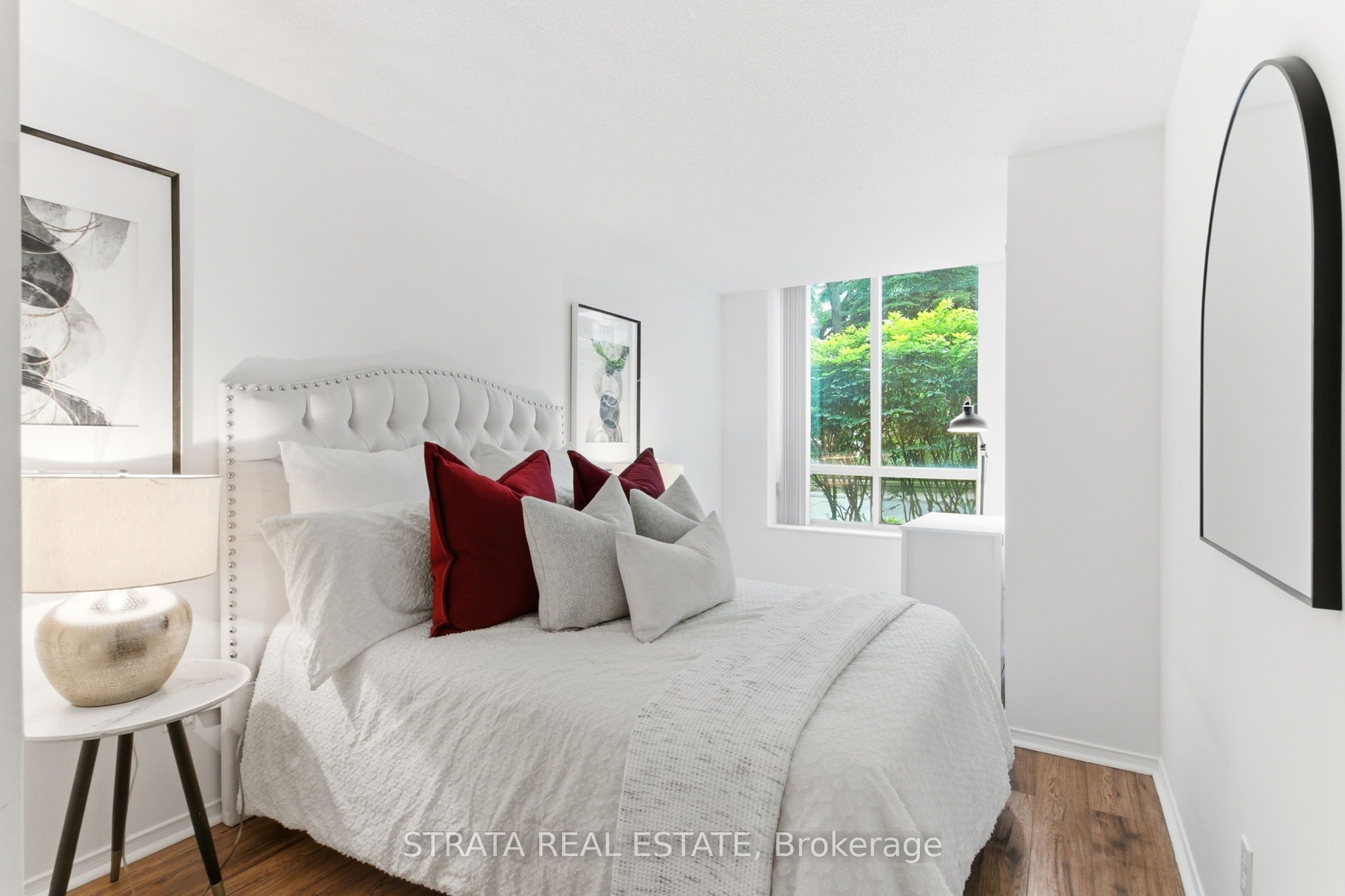 29 Pemberton Avenue 105 Property Photo 11