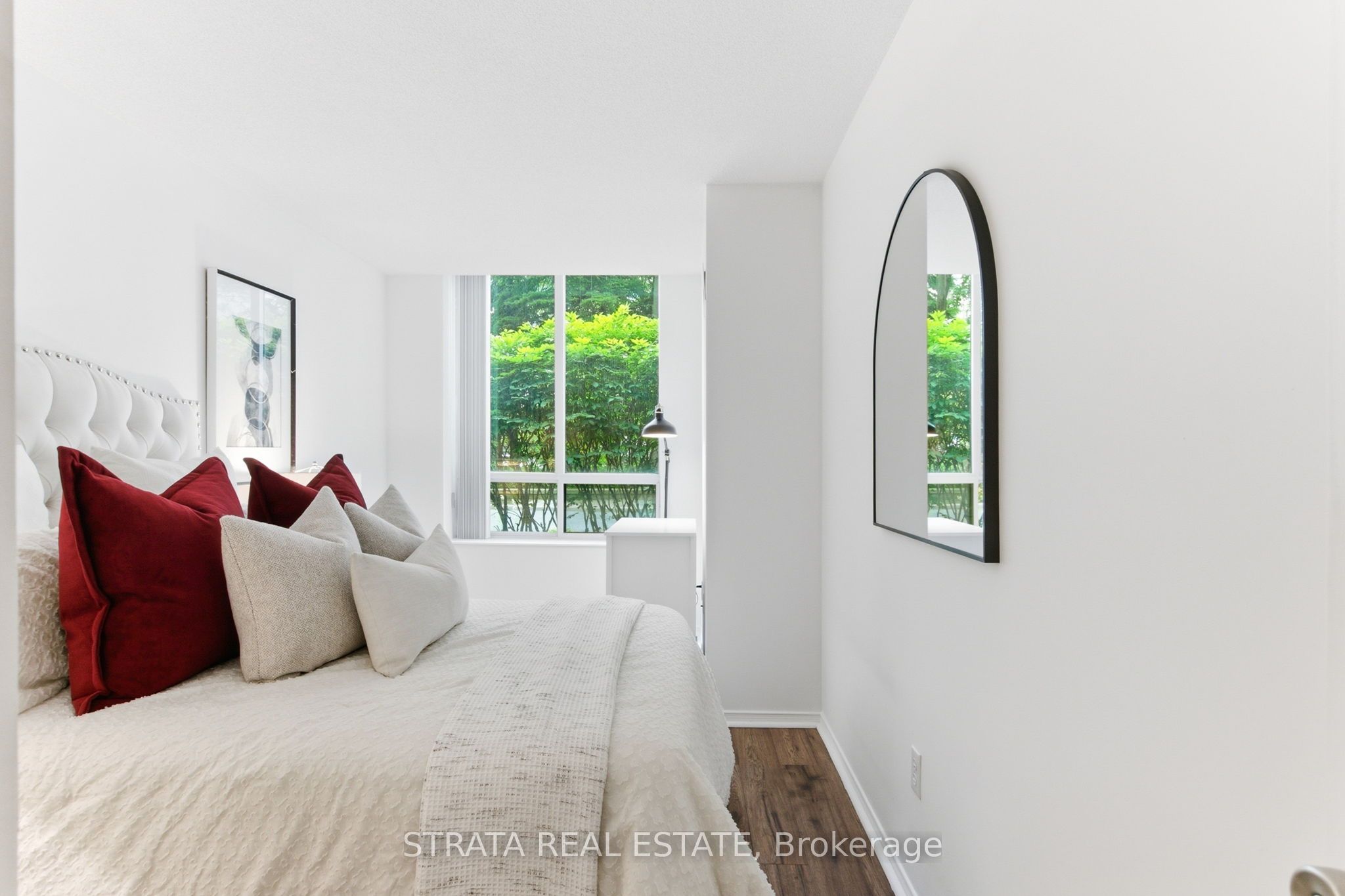 29 Pemberton Avenue 105 Property Photo 14