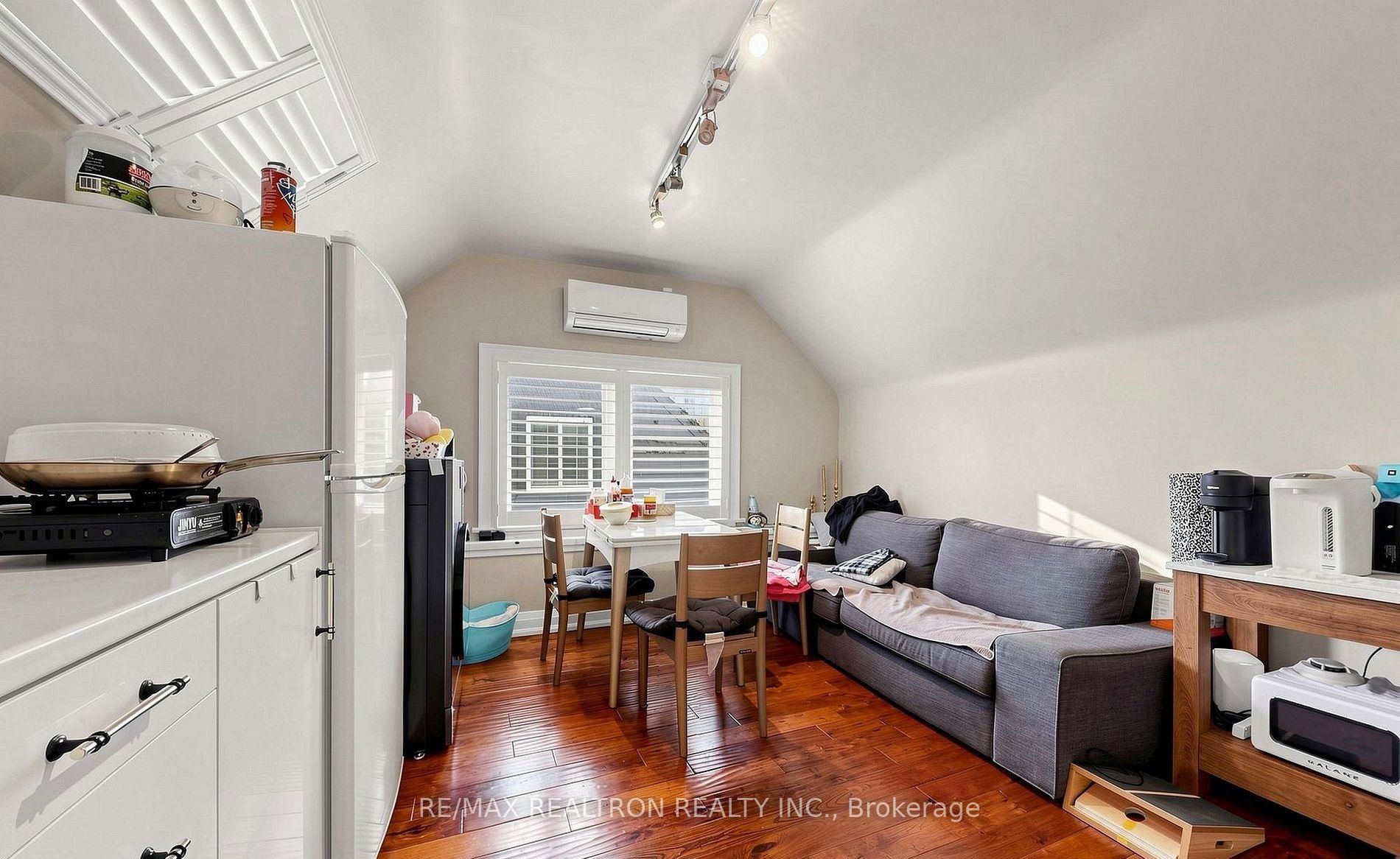 99 Sheppard Avenue E Property Photo 6