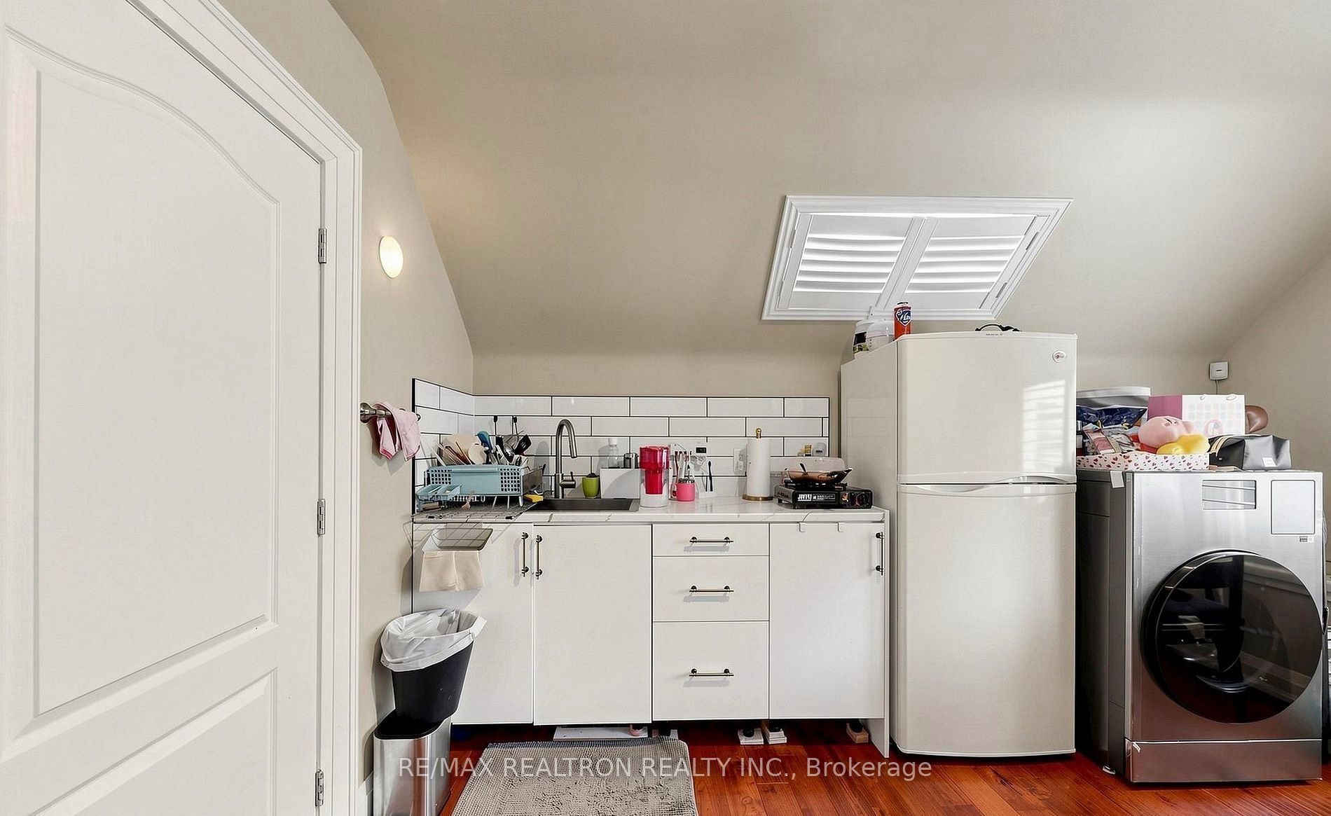 99 Sheppard Avenue E Property Photo 8