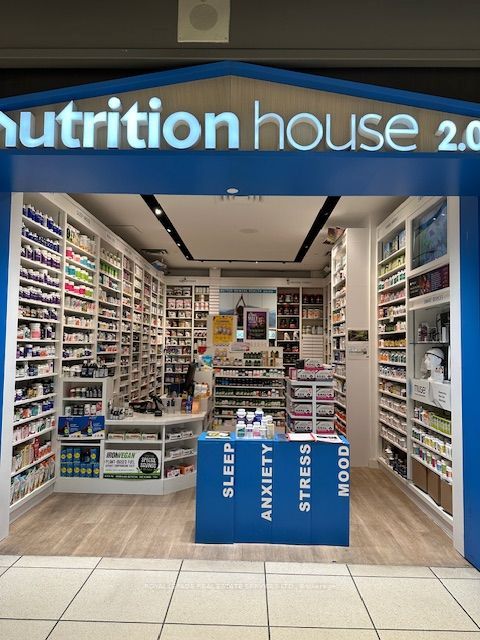 1 Dundas Street E D103