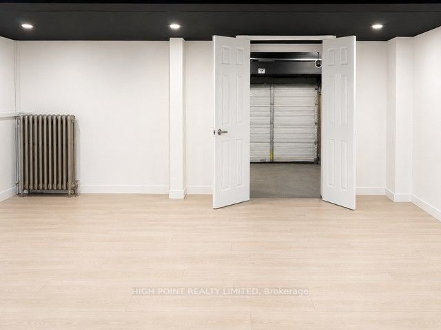 633 Queen Street W Property Photo 4